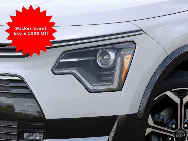 2025 Kia Niro EX Touring - Photo 13