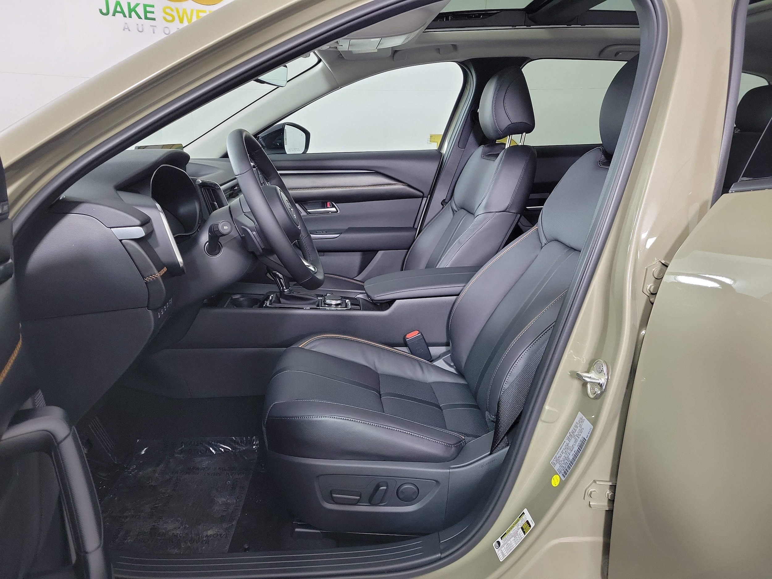 2026 Mazda CX-50 Premium Plus - Photo 9