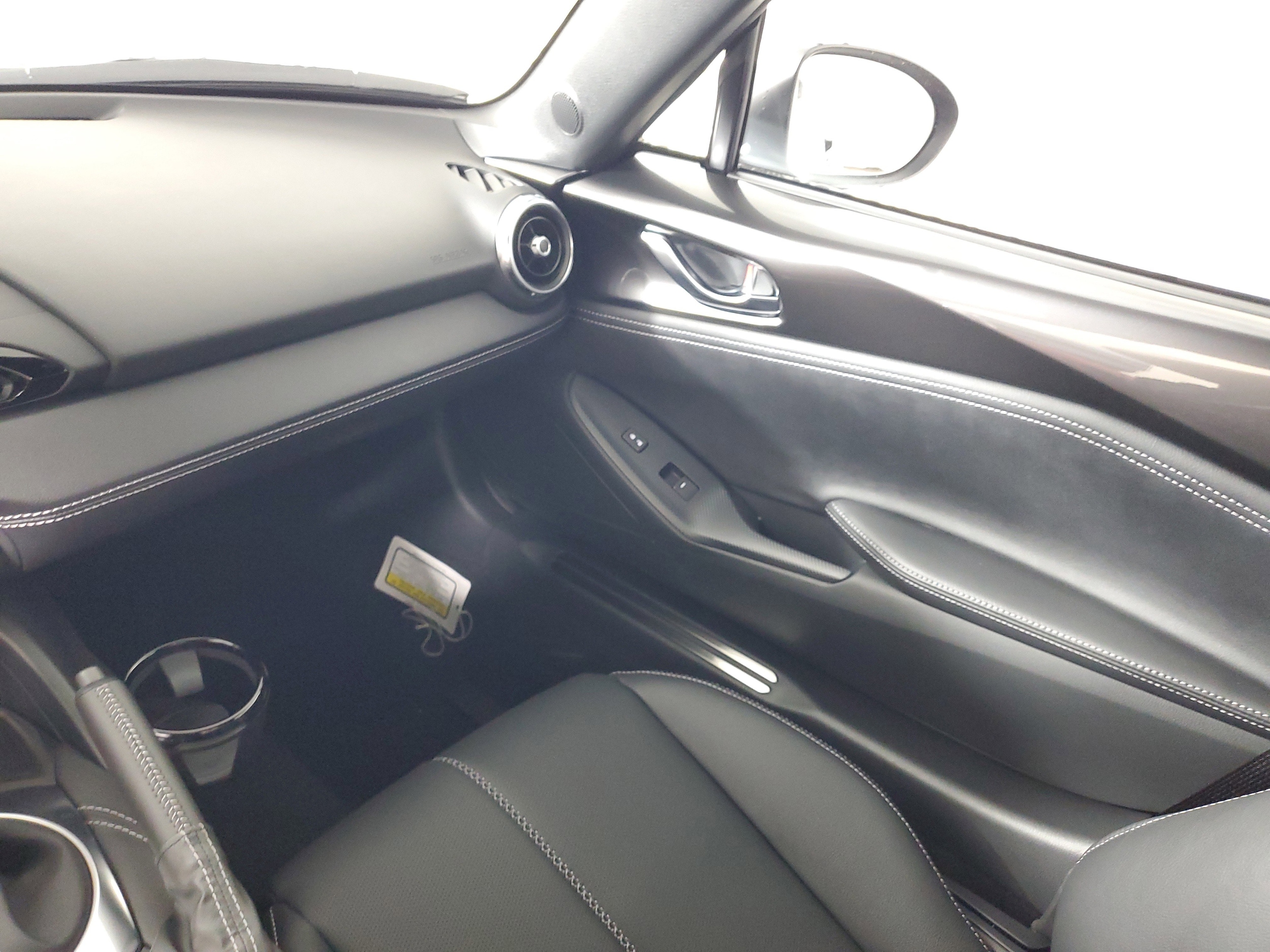 2025 Mazda MX-5 Miata RF Grand Touring - Photo 21