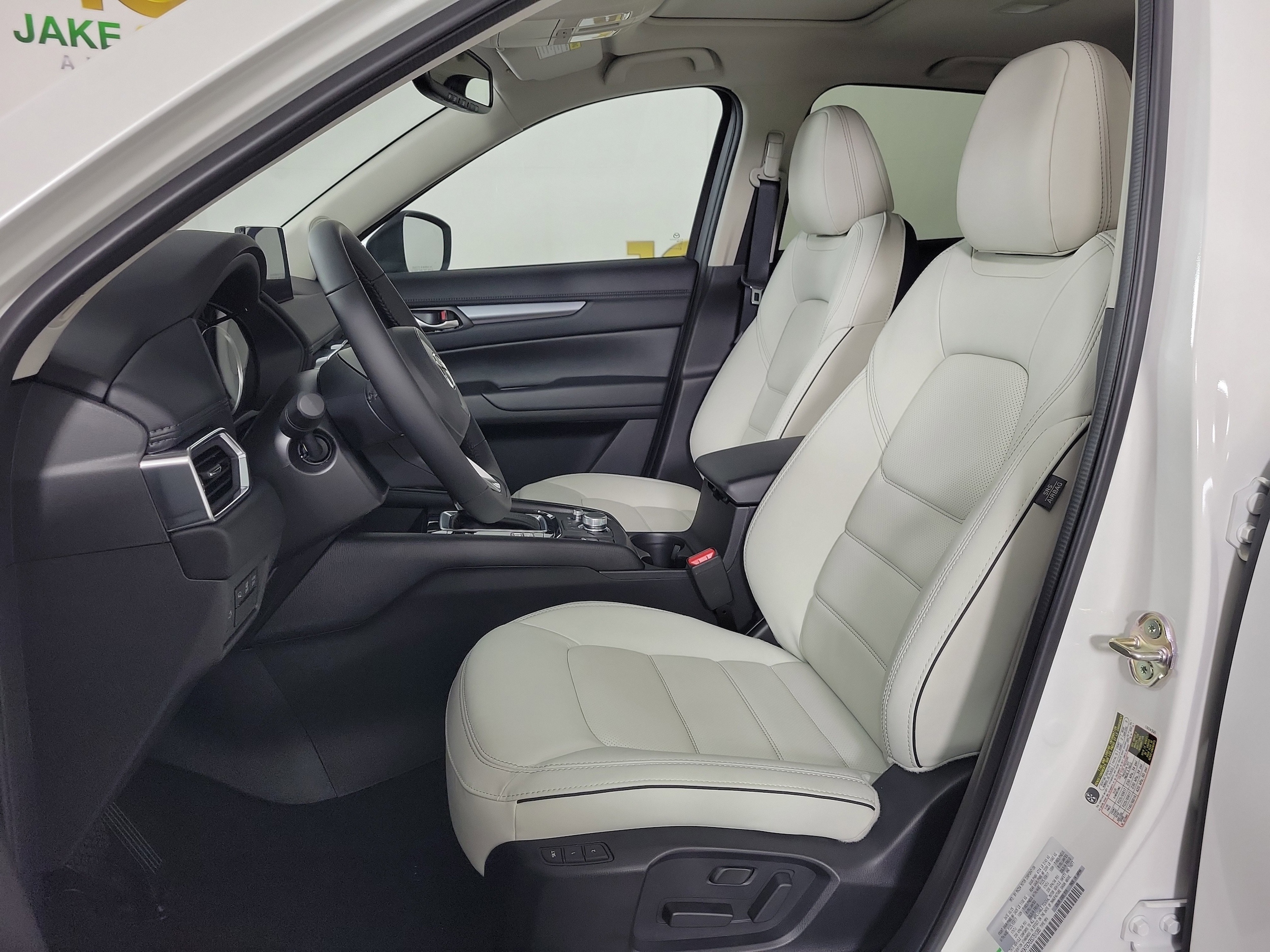 2025 Mazda CX-5 S Preferred package - Photo 9