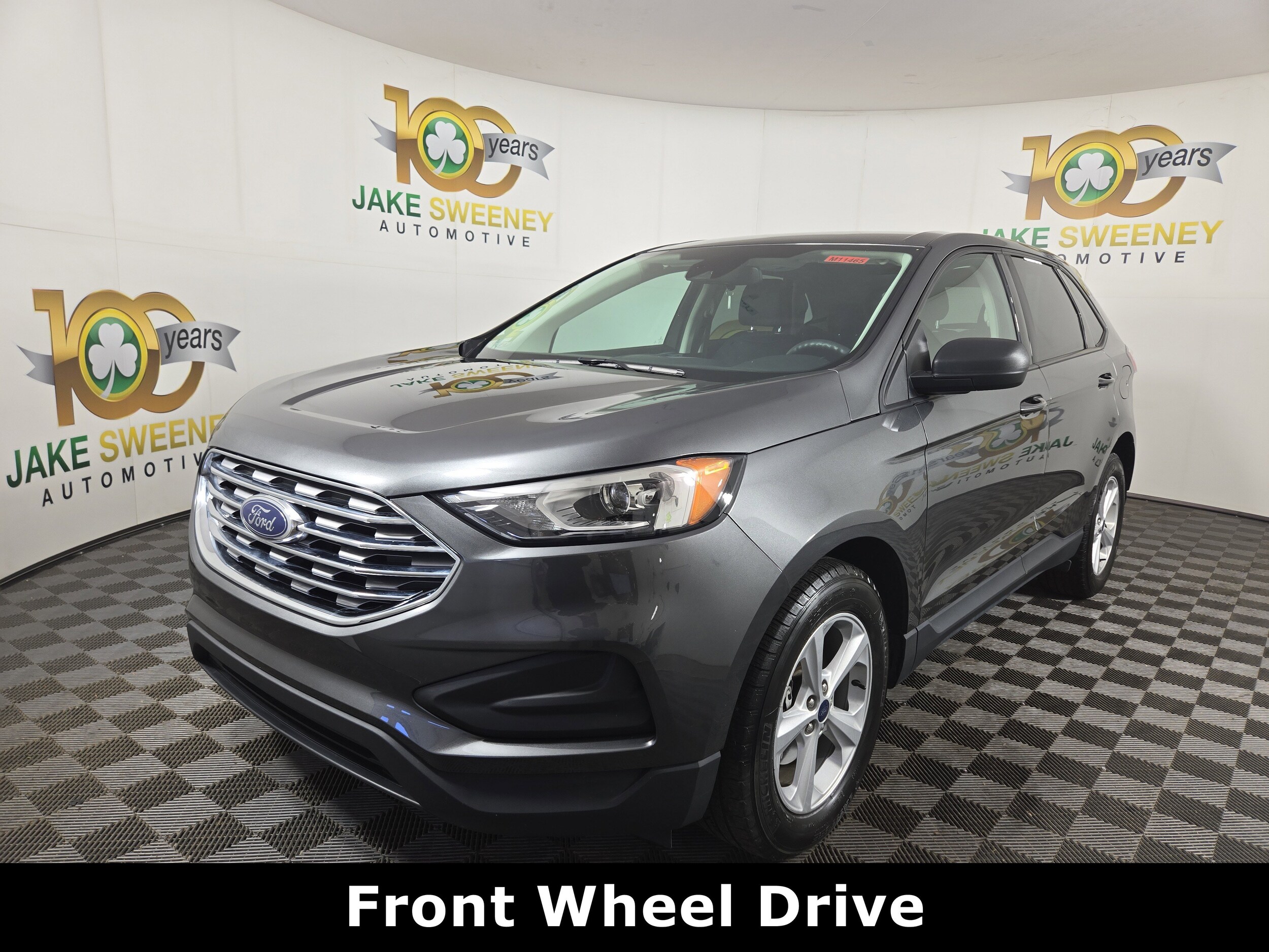 2020 Ford Edge SE photo 3