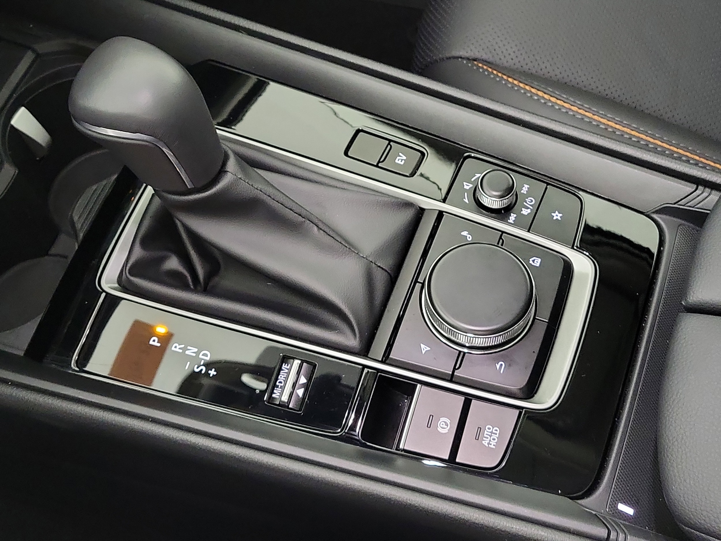 Used wind chill pearl 2025 Mazda CX-50 Hybrid | 7MMVAADW5SN119692