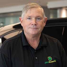 Staff member Joe Collins from ID_b4b118924631