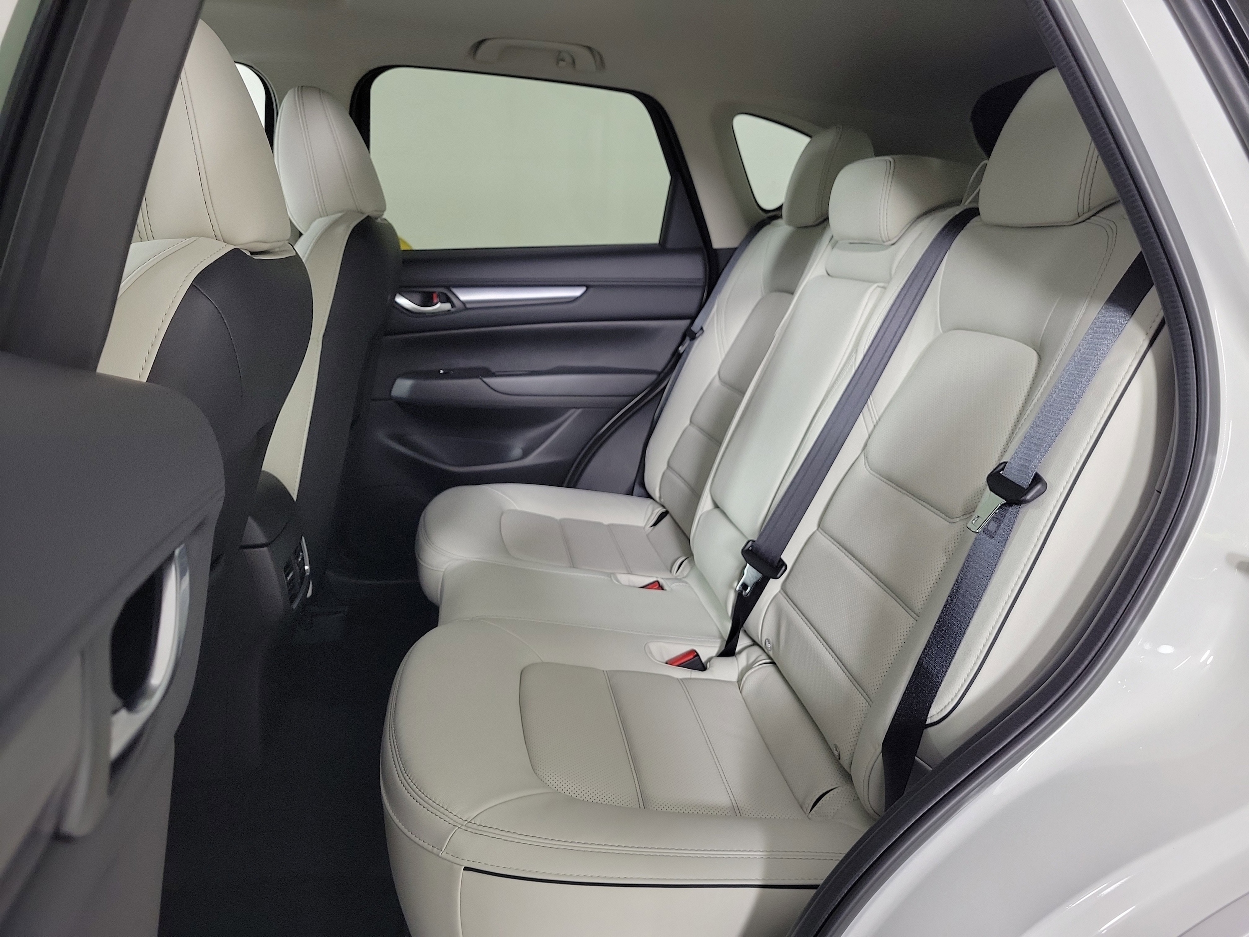 2025 Mazda CX-5 S Preferred package - Photo 10