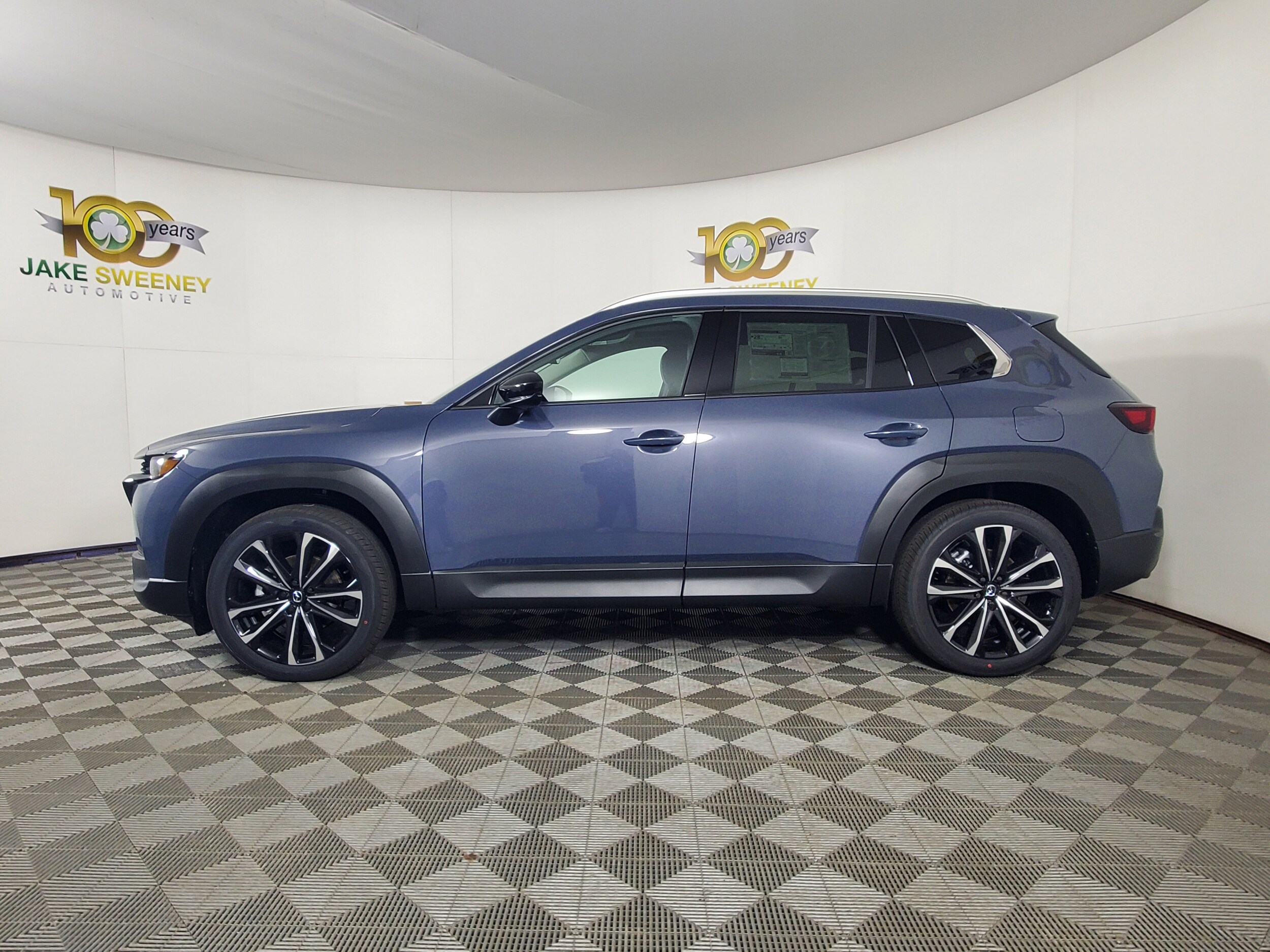 2025 Mazda CX-50 2.5 Premium Plus photo 3