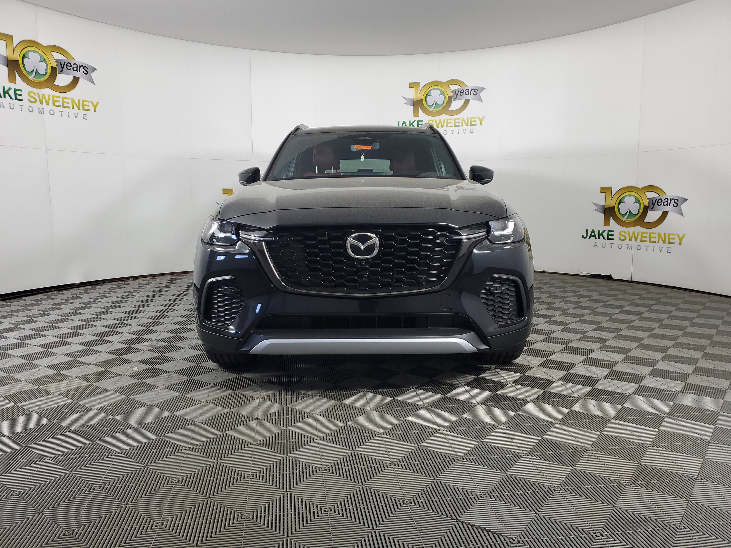 2025 Mazda CX-70 Plug-in Hybrid Premium Plus photo 2