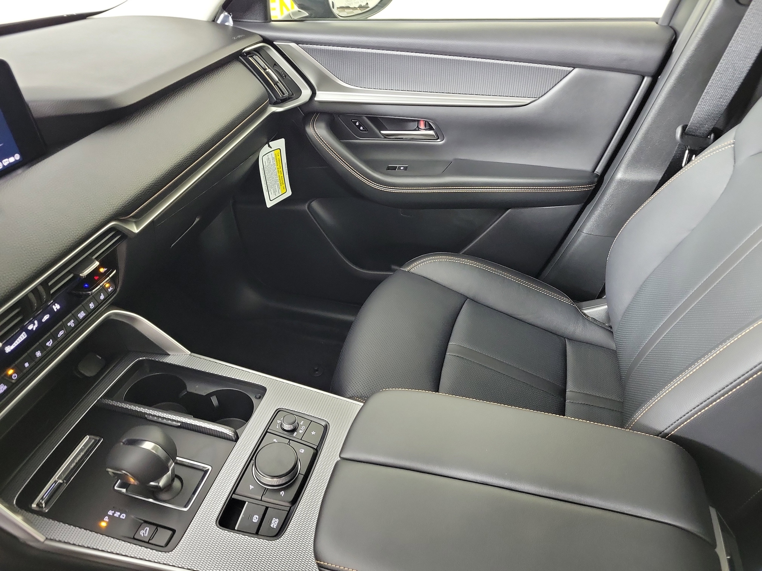 2026 Mazda CX-90 Preferred Package - Photo 23