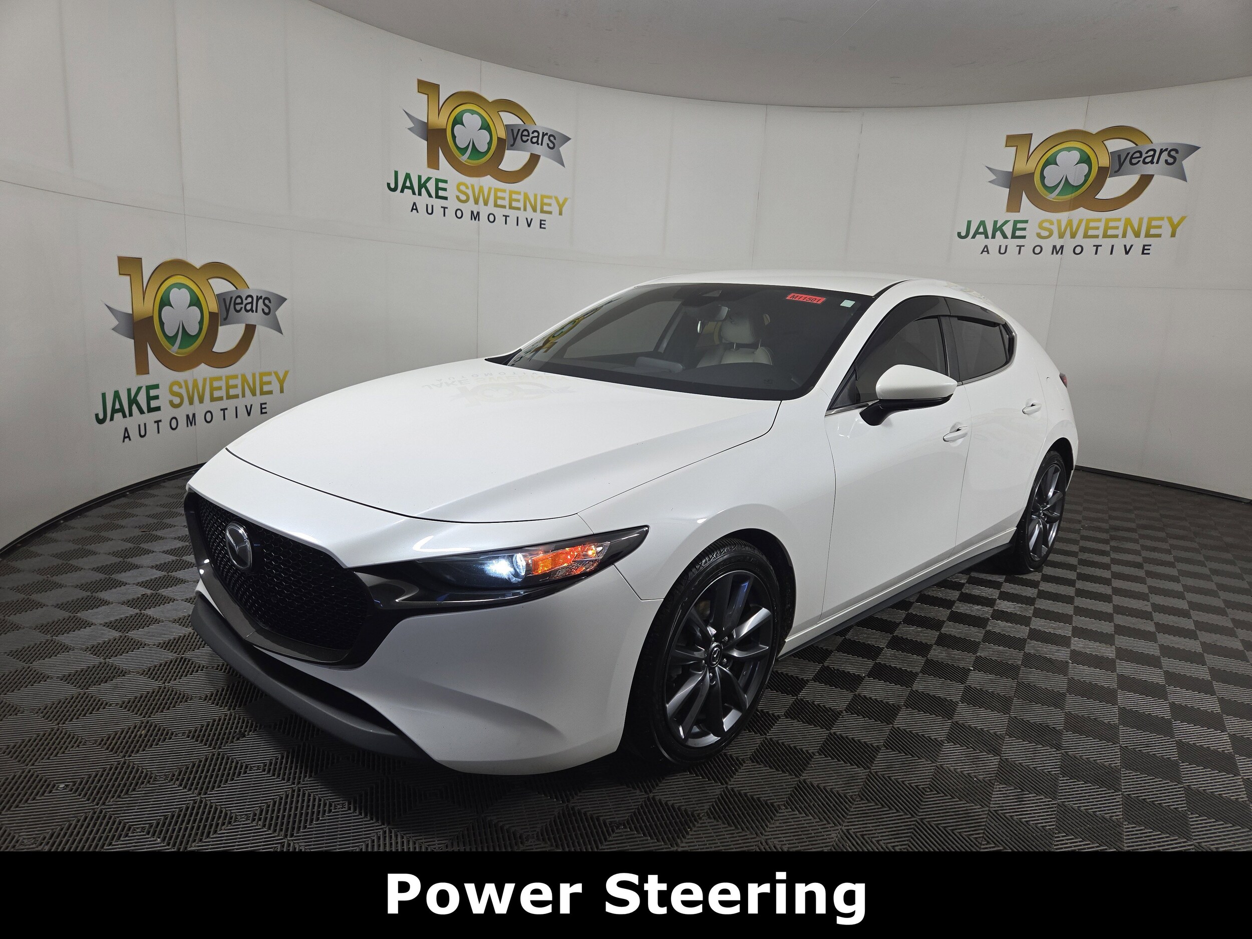 2019 Mazda Mazda3 Hatchback Preferred photo 3