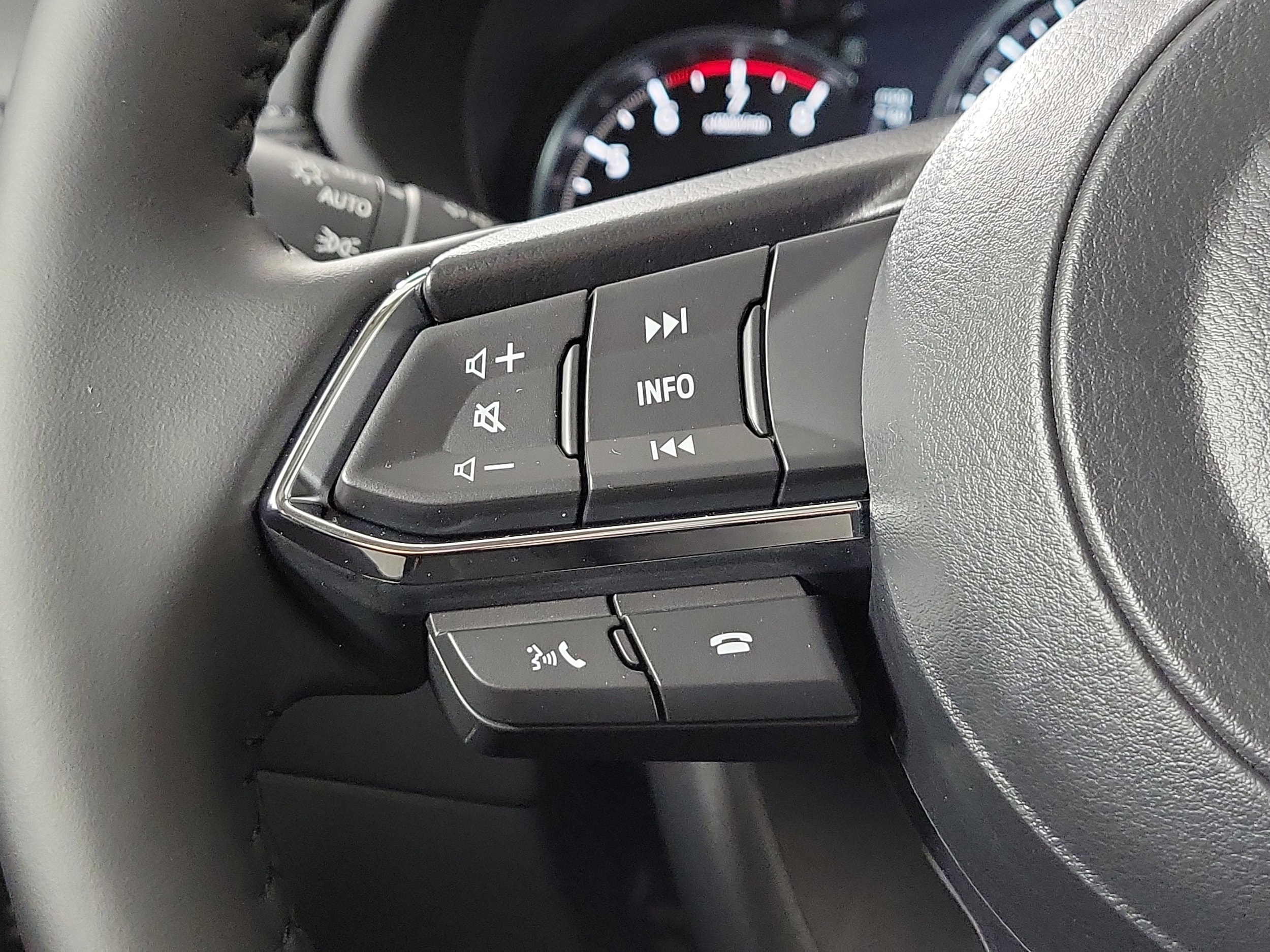 2025 Mazda CX-5 S Premium Plus package - Photo 13