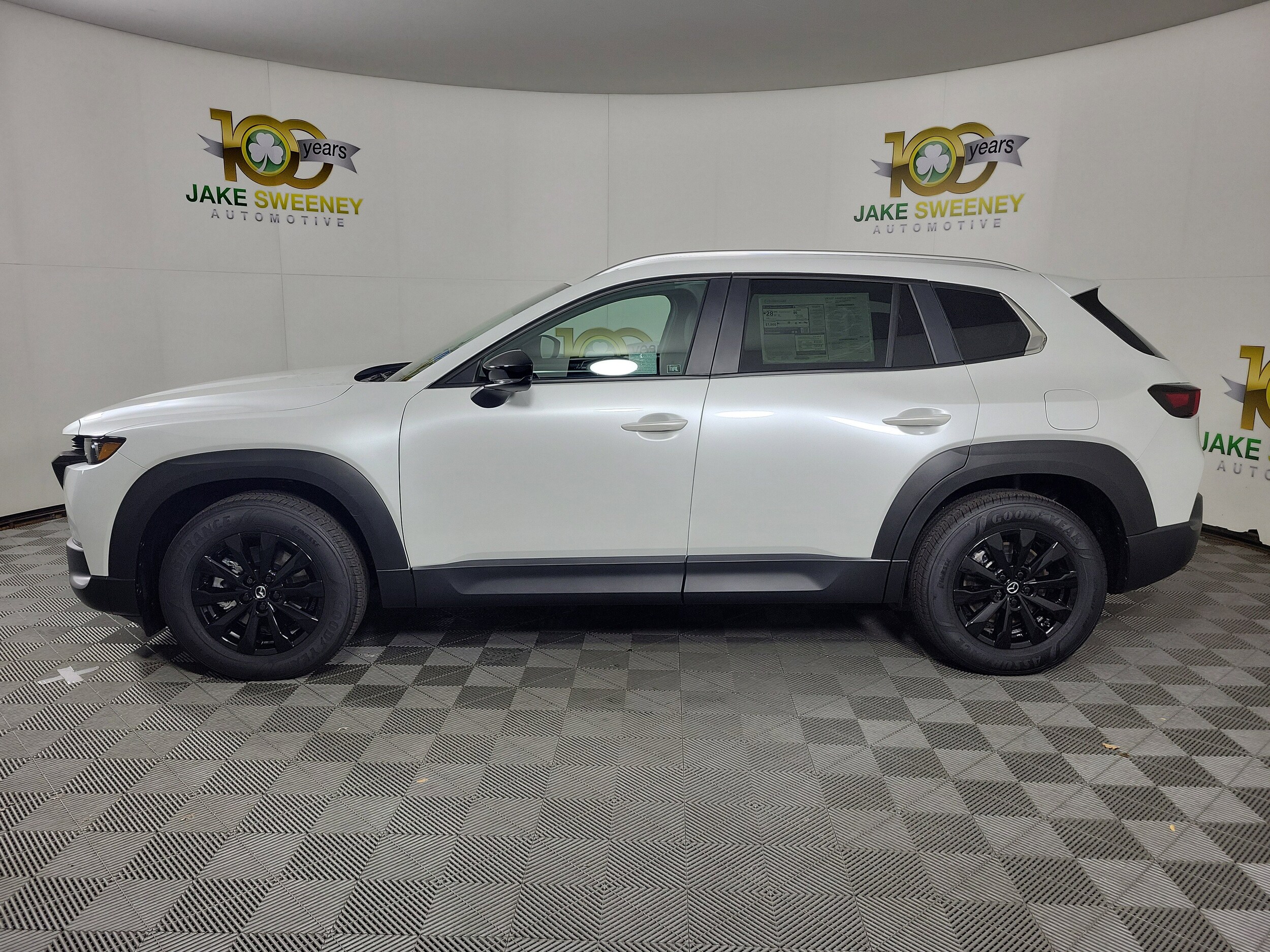 2025 Mazda CX-50 2.5 S Preferred photo 2
