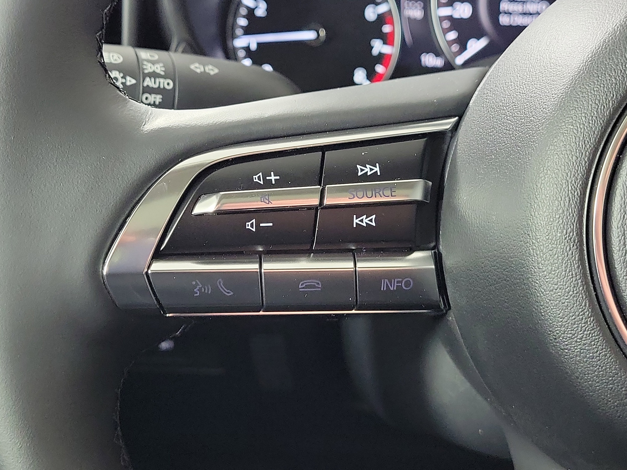 2026 Mazda CX-50 Premium Plus - Photo 13