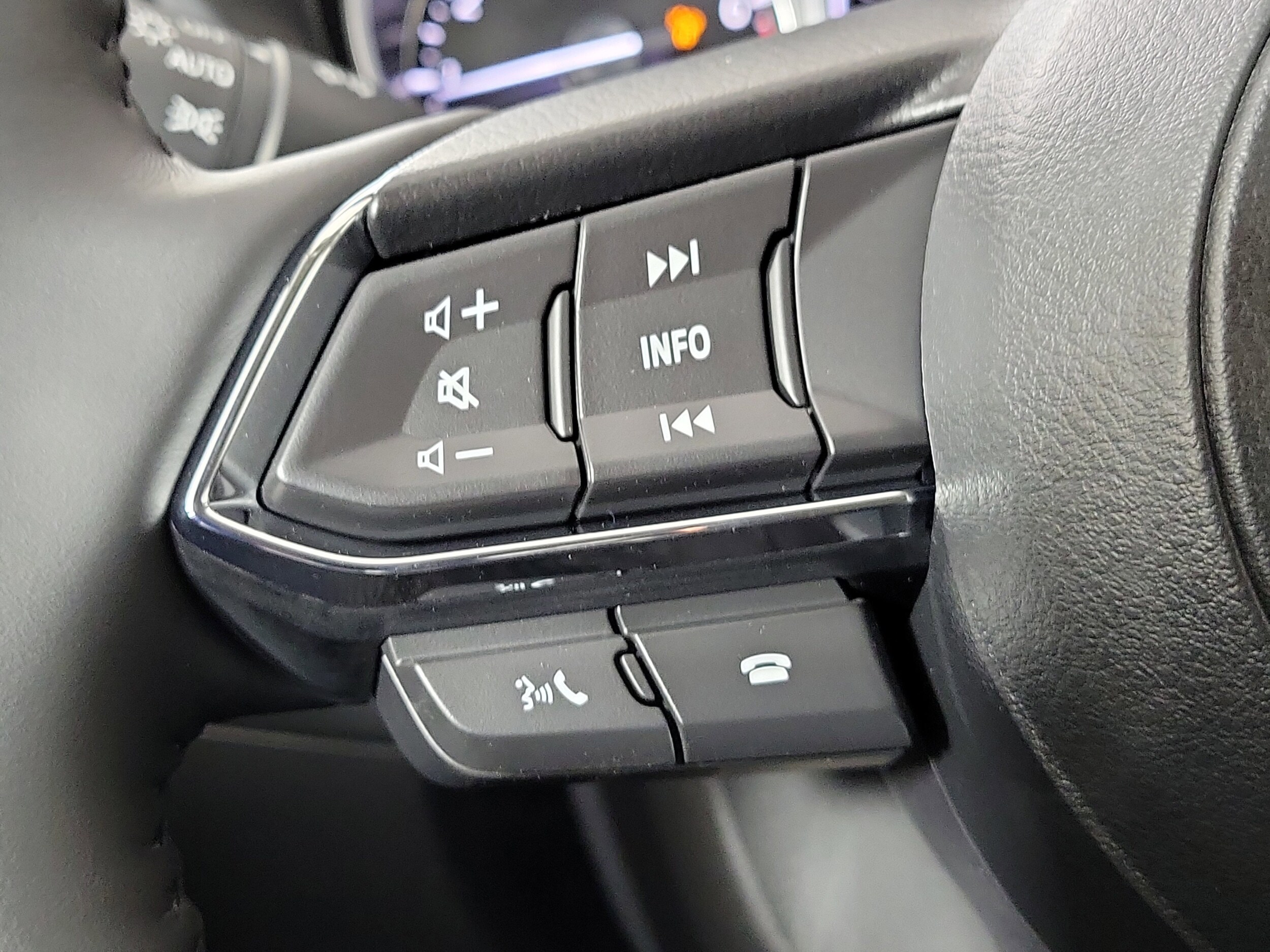 2025 Mazda CX-5 S Select Package - Photo 13