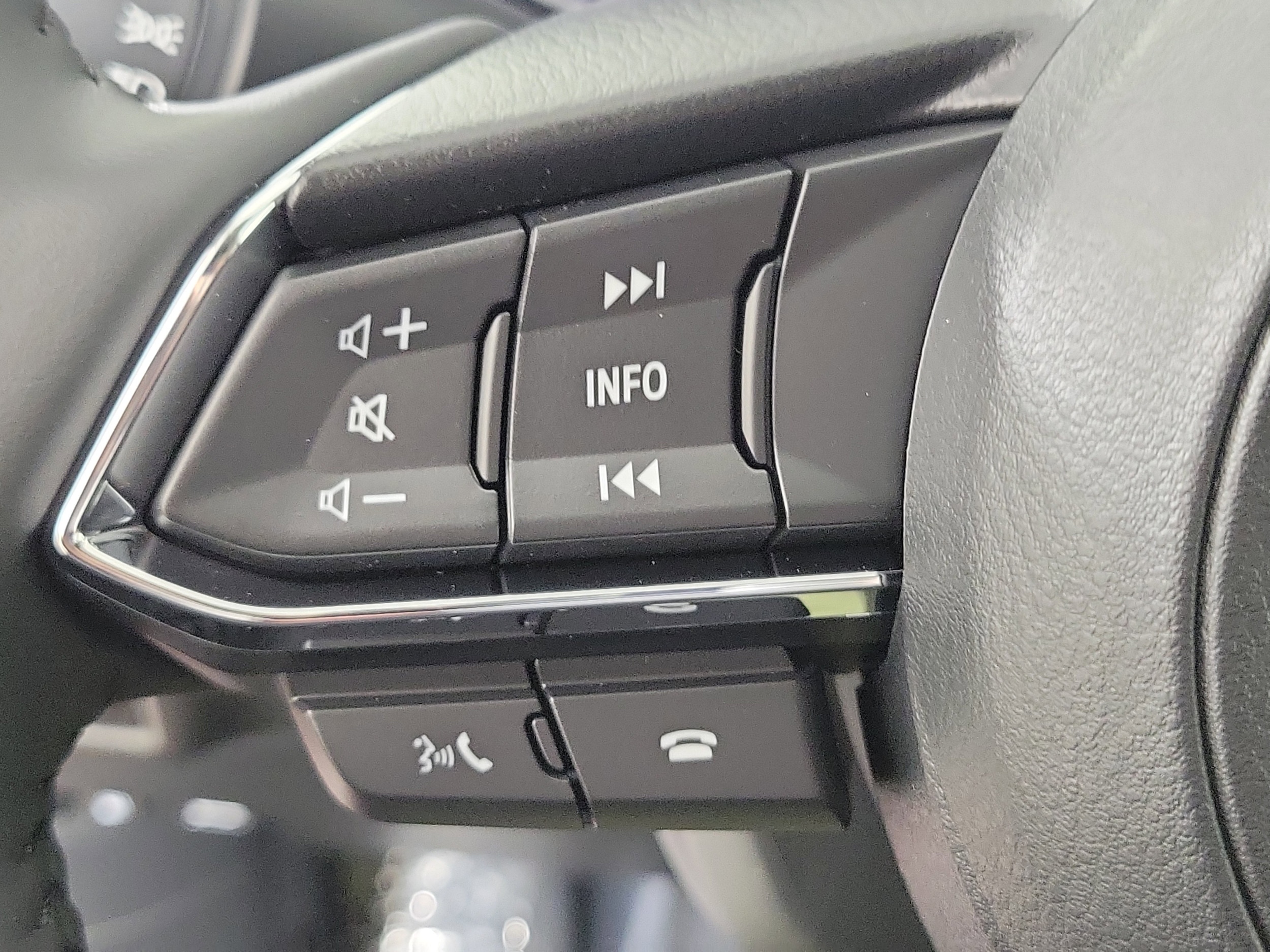 2025 Mazda CX-5 S Select Package - Photo 13