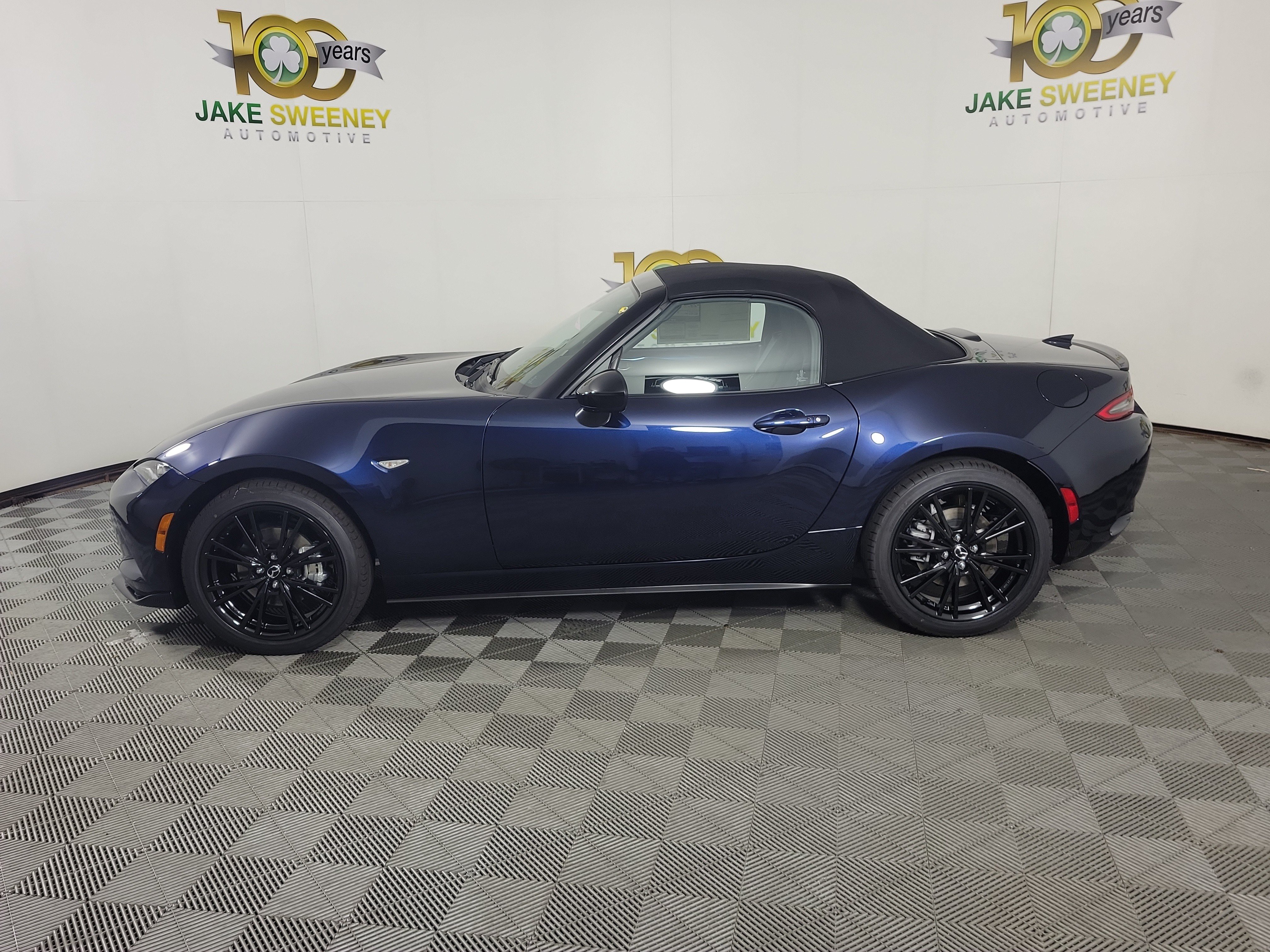 New 2026 Mazda MX-5 Miata Club CONVERTIBLE