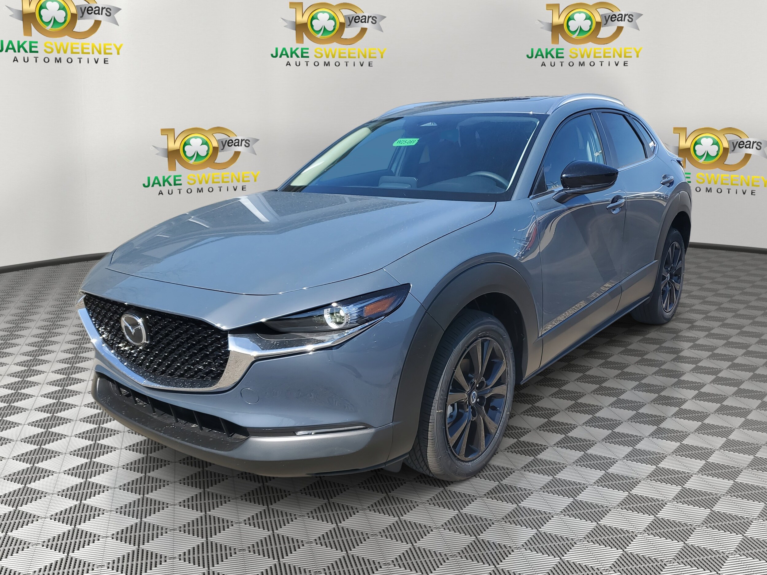 2025 Mazda CX-30 2.5 S Carbon photo 2