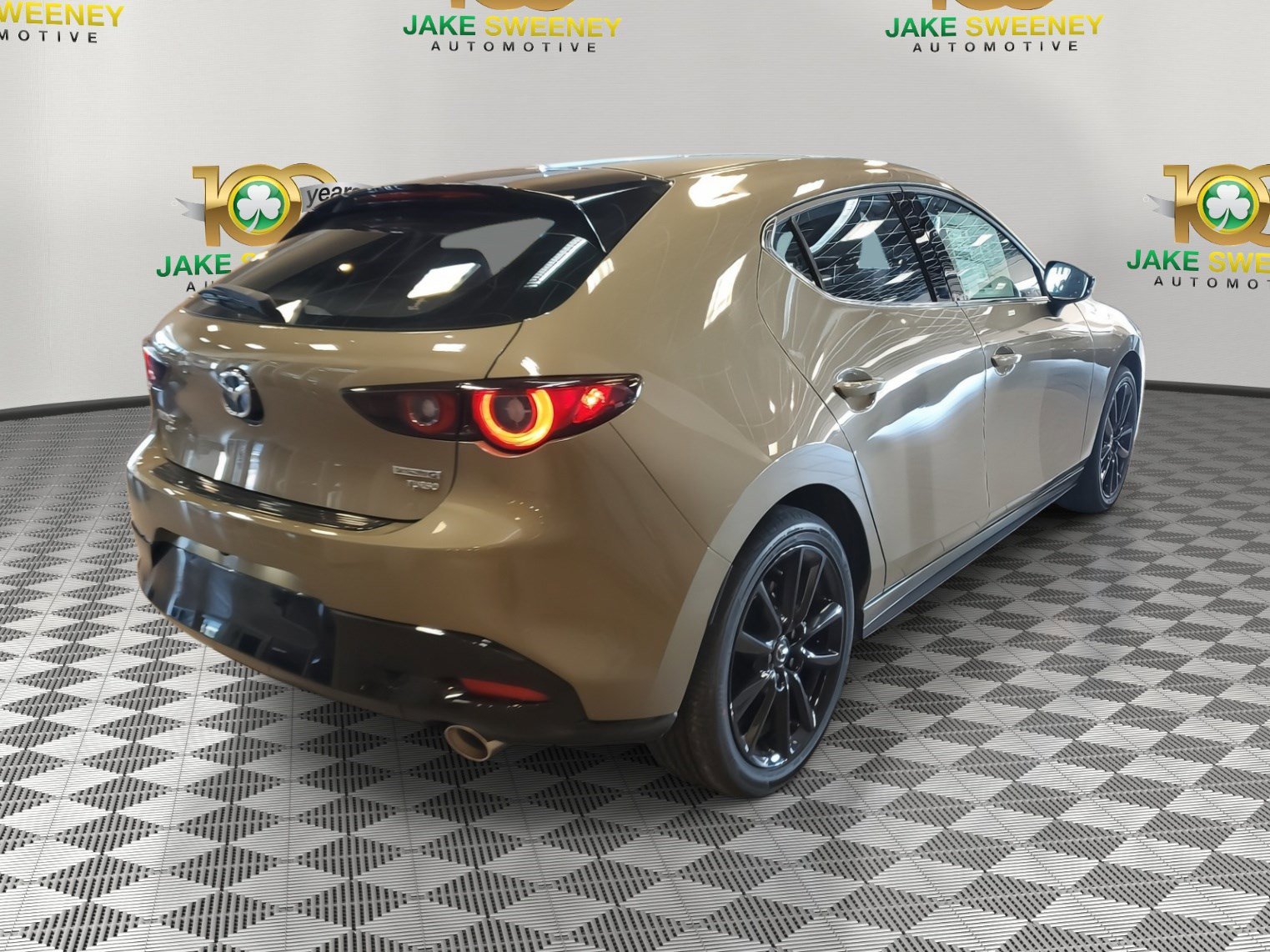 2025 Mazda Mazda3 Hatchback 2.5 Carbon Turbo photo 4