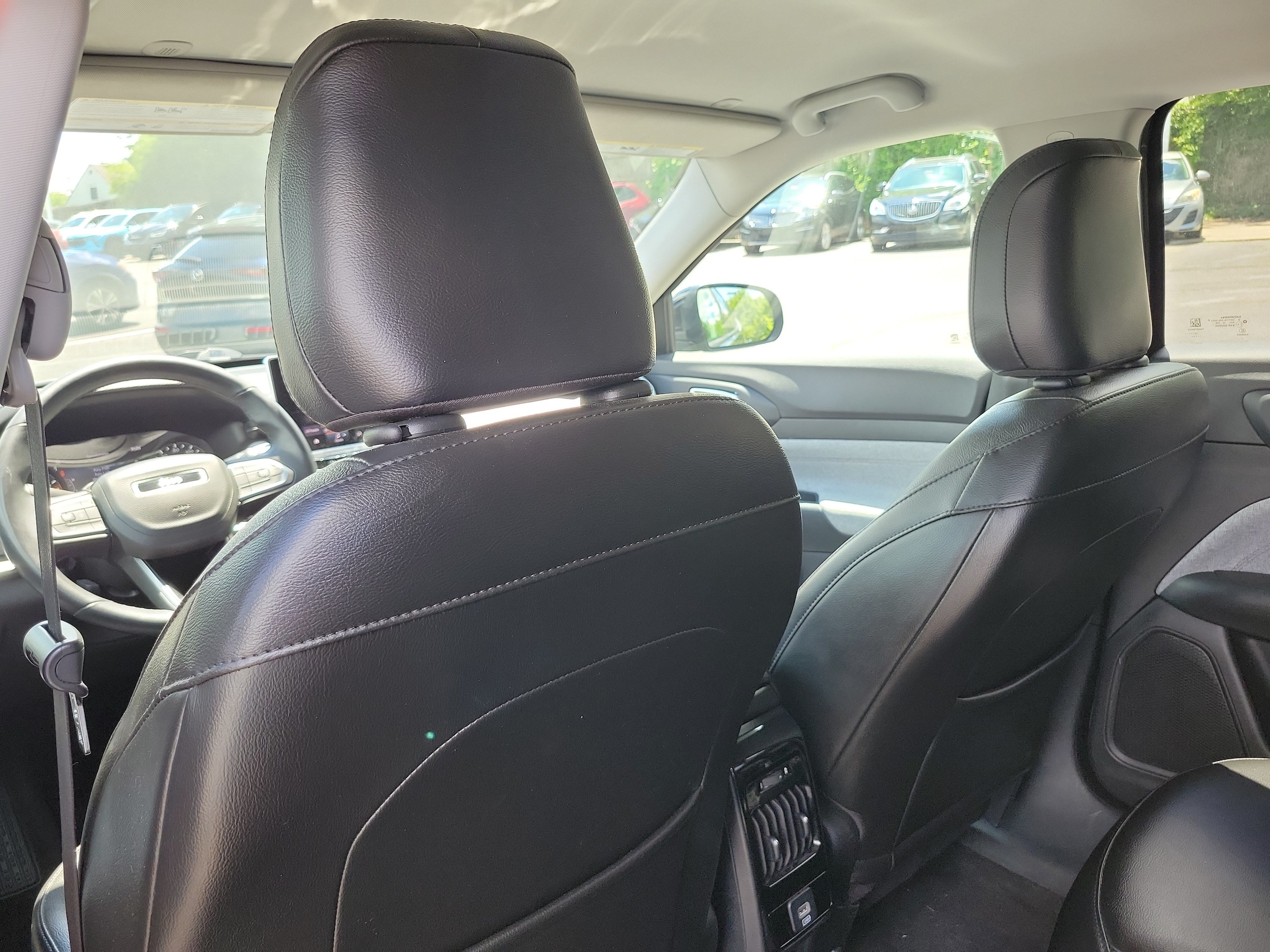 2022 Jeep Compass Latitude Lux - Photo 15