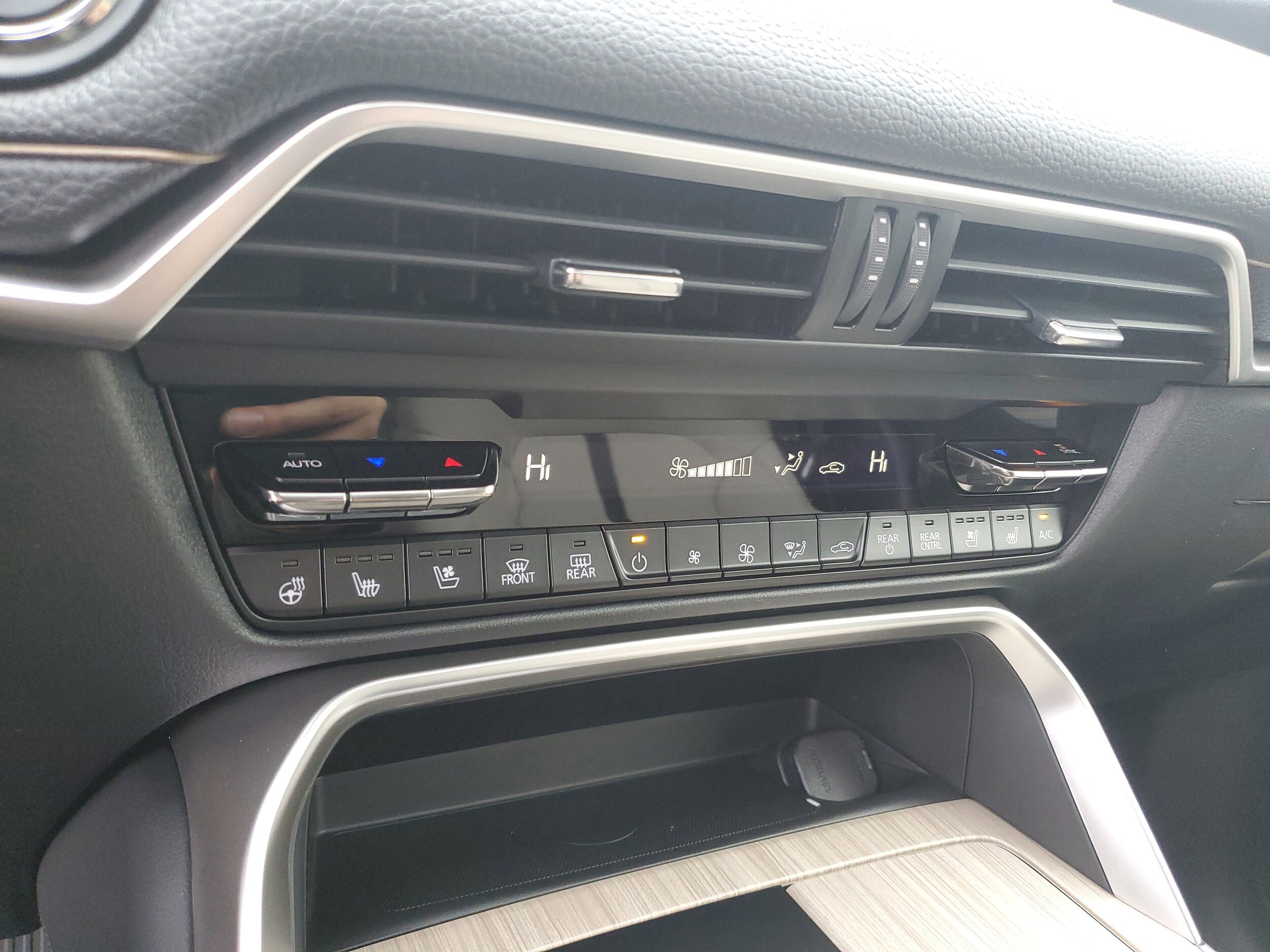 2026 Mazda CX-70 Preferred Package - Photo 26