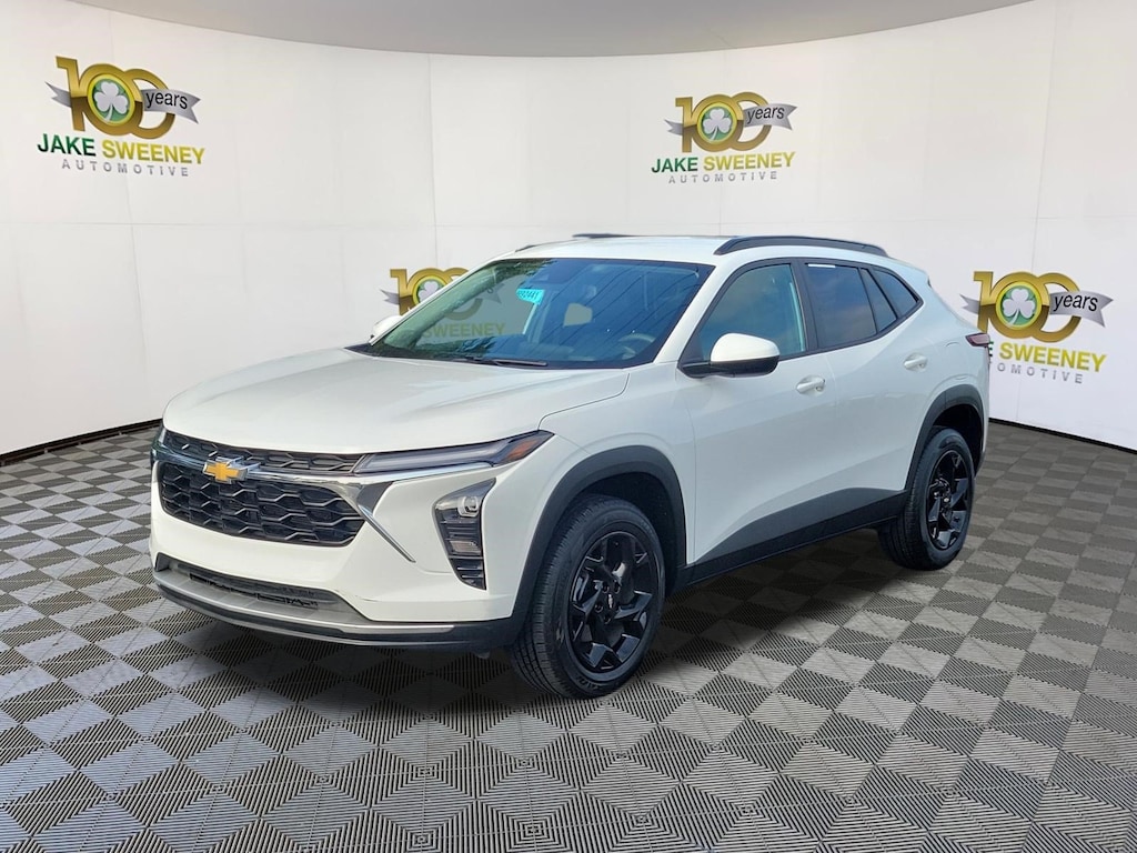 Used 2025 Chevrolet Trax LT SUV