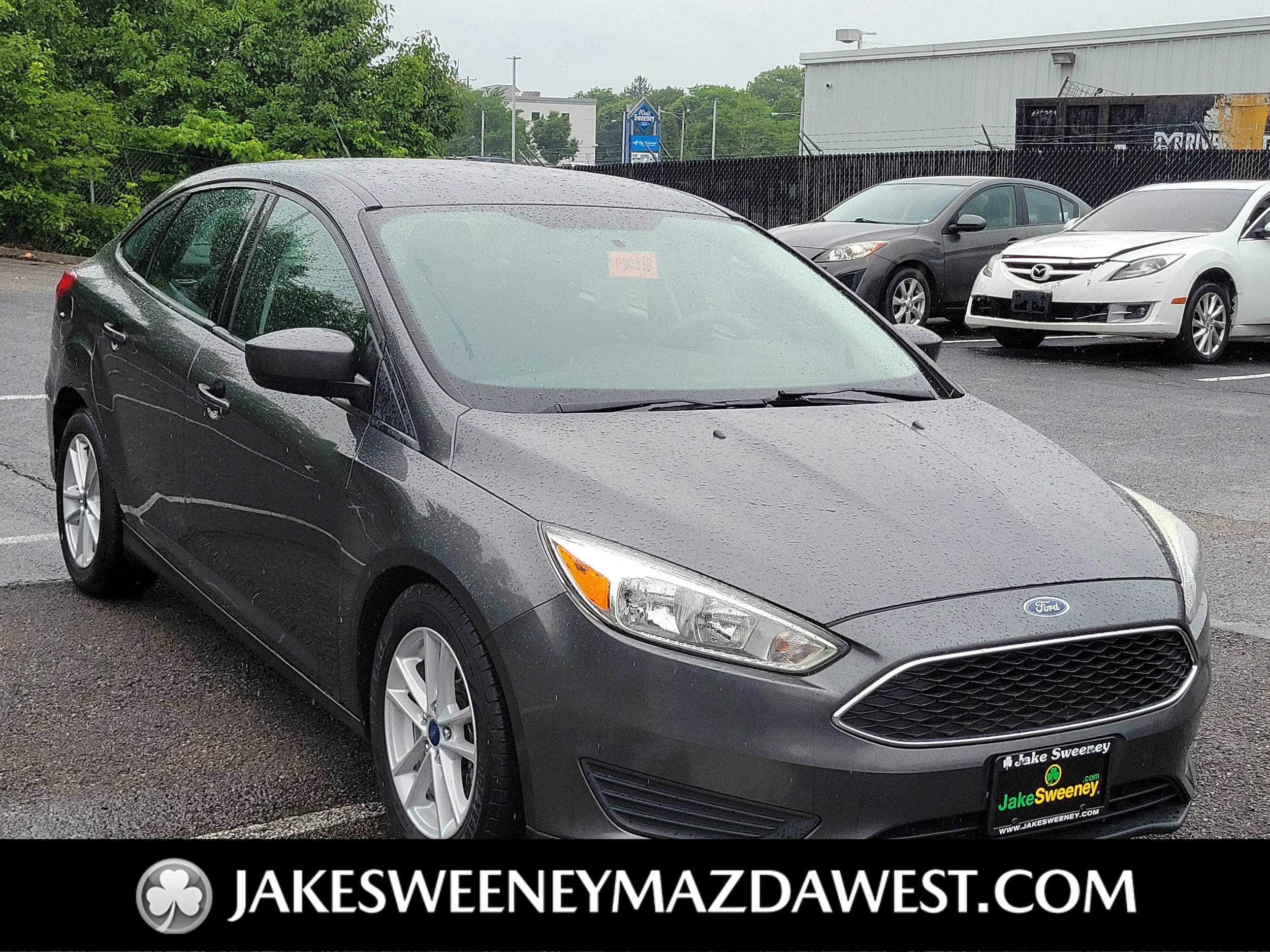 2018 Ford Focus Sedan SE's photo