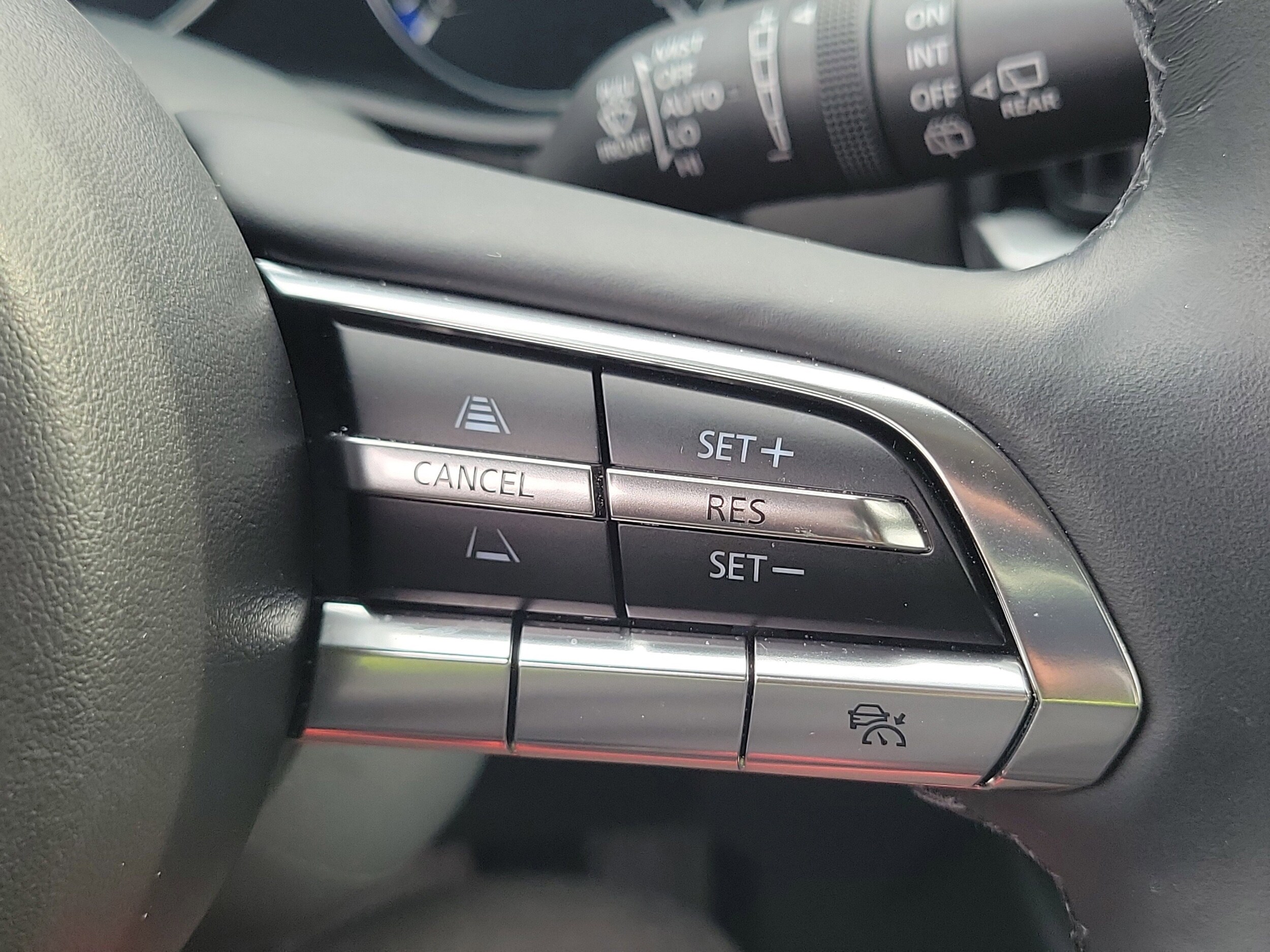 2025 Mazda CX-50 Premium - Photo 23