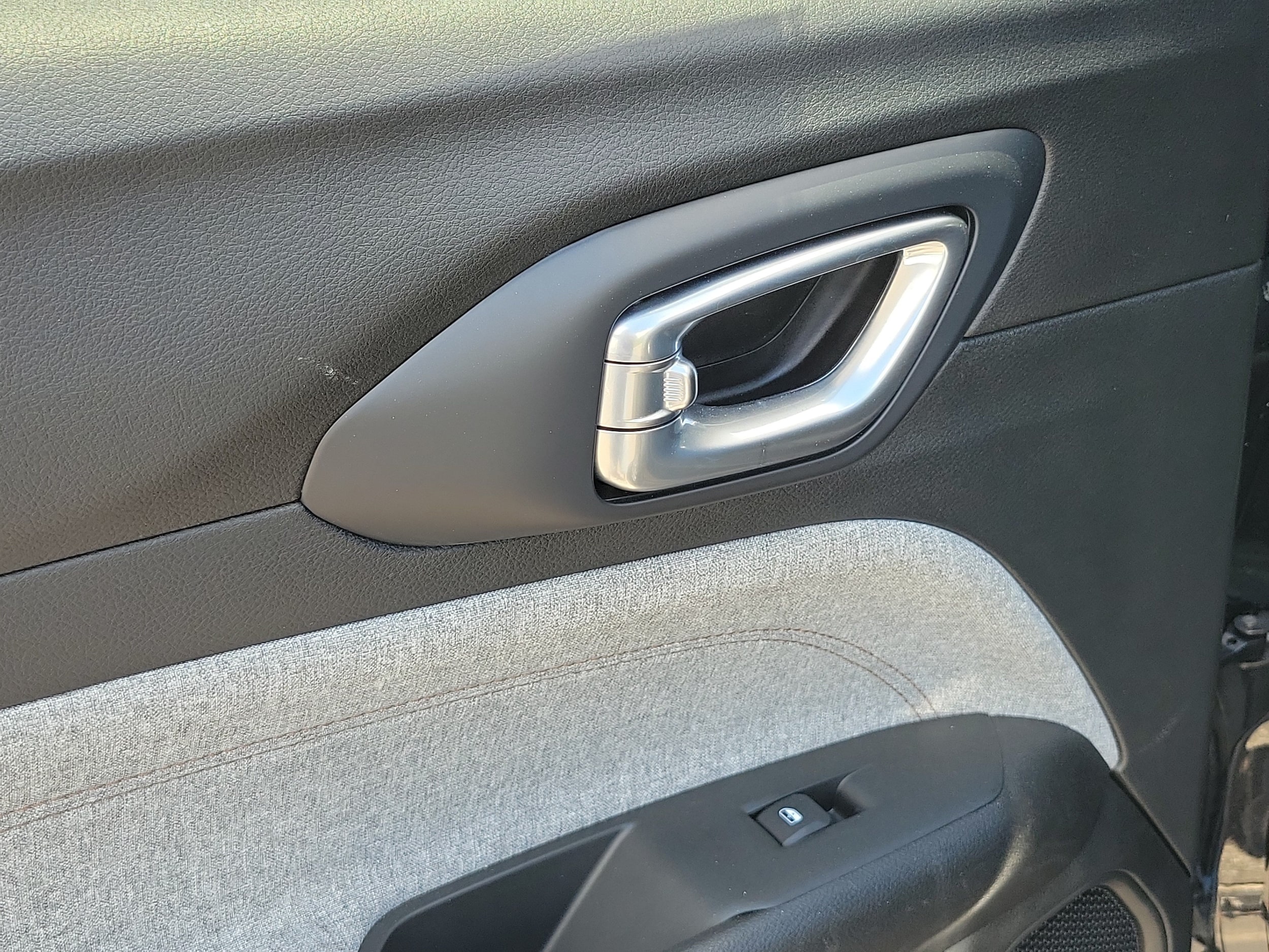 2022 Jeep Compass Latitude Lux - Photo 17