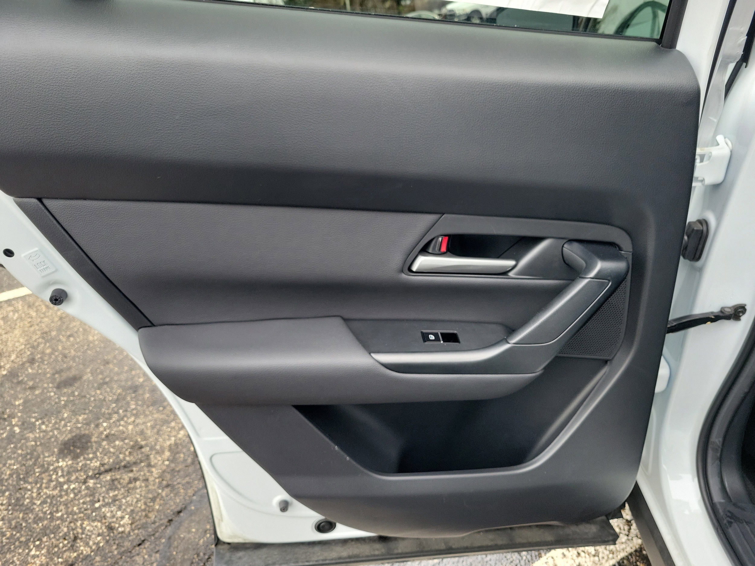 2025 Mazda CX-50 Premium - Photo 16