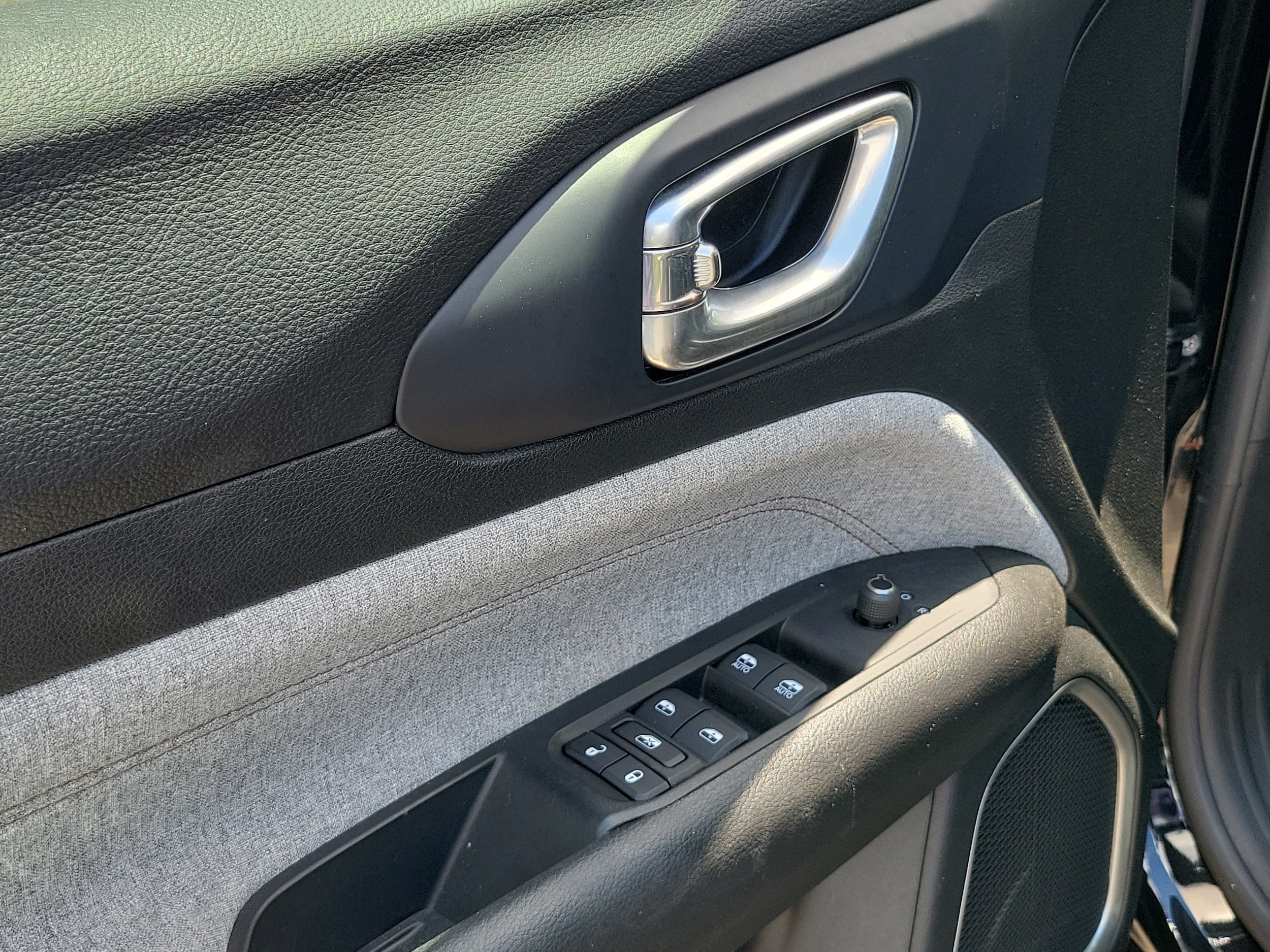 2022 Jeep Compass Latitude Lux - Photo 22