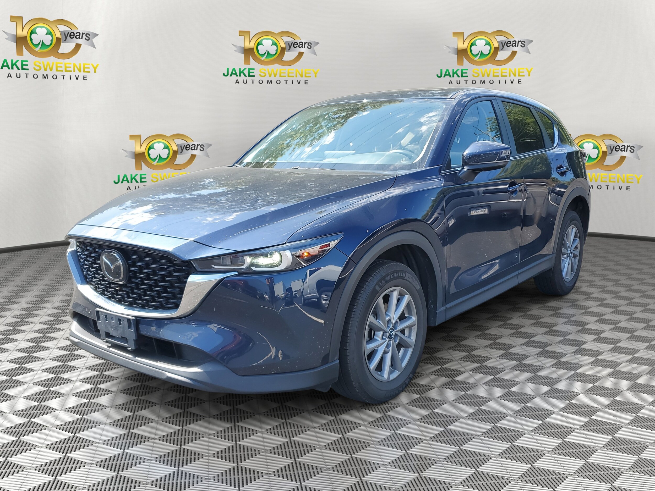 2023 Mazda CX-5 2.5 S Preferred photo 2