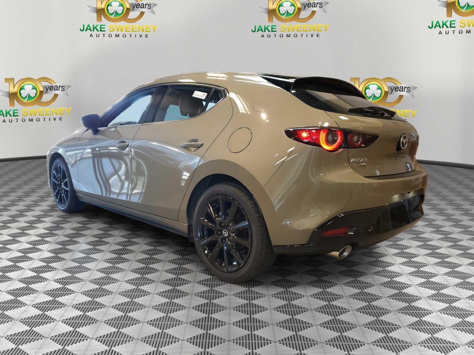 2025 Mazda Mazda3 Hatchback 2.5 Carbon Turbo photo 3
