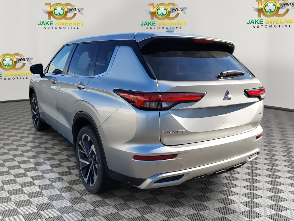 Used 2024 Mitsubishi Outlander SE SUV