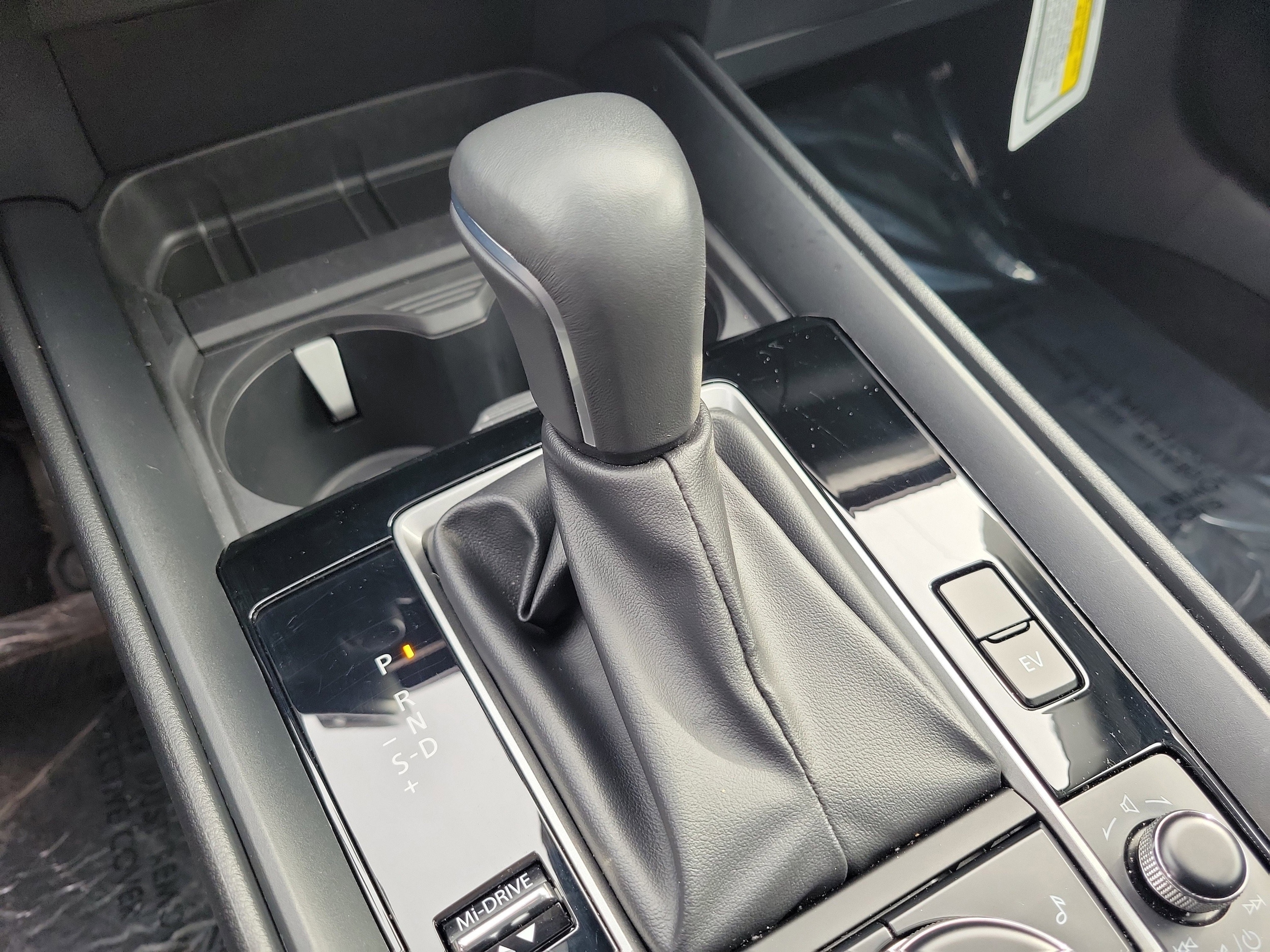 2025 Mazda CX-50 Premium - Photo 29