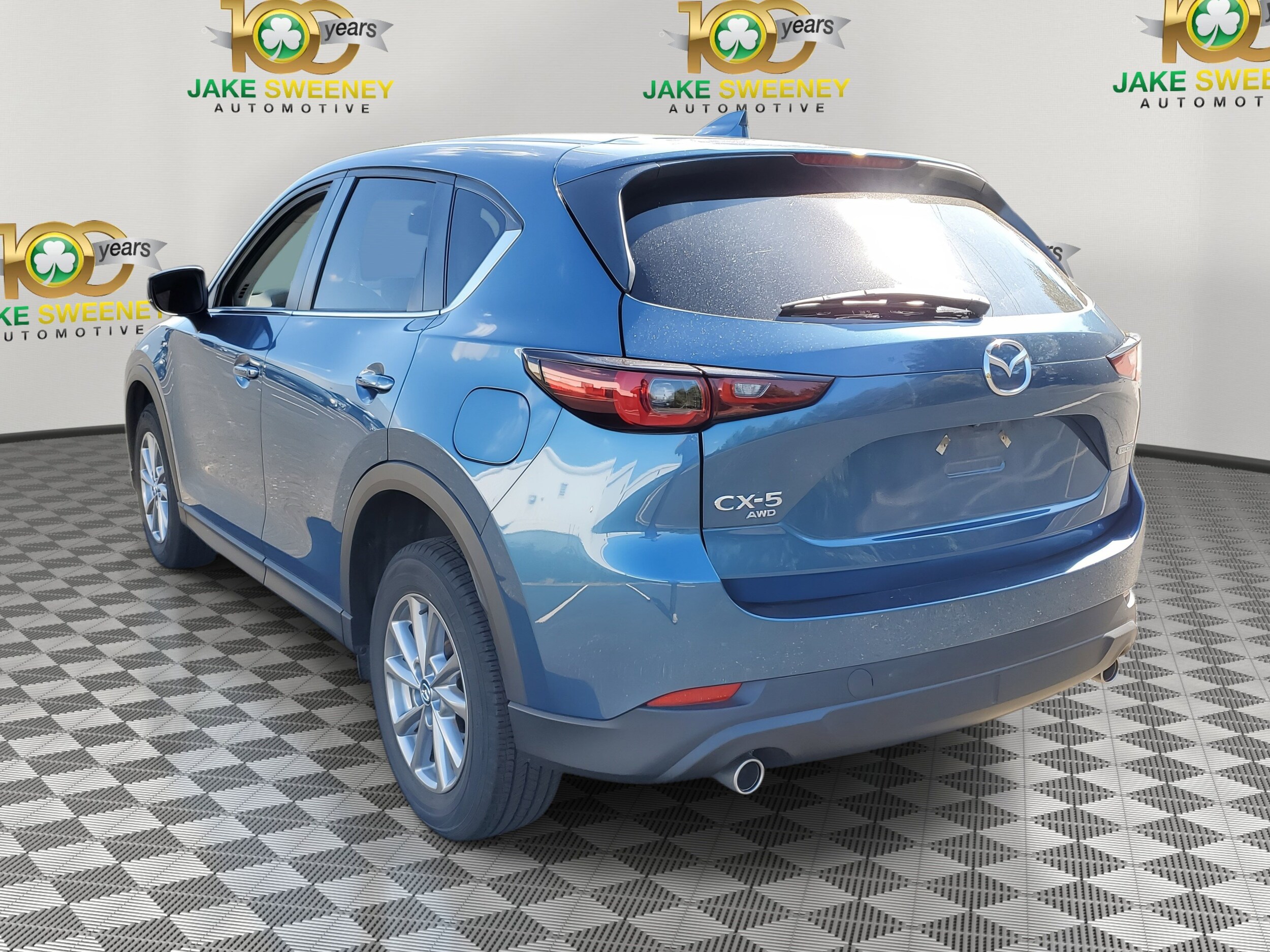 2023 Mazda CX-5 2.5 S Preferred photo 3