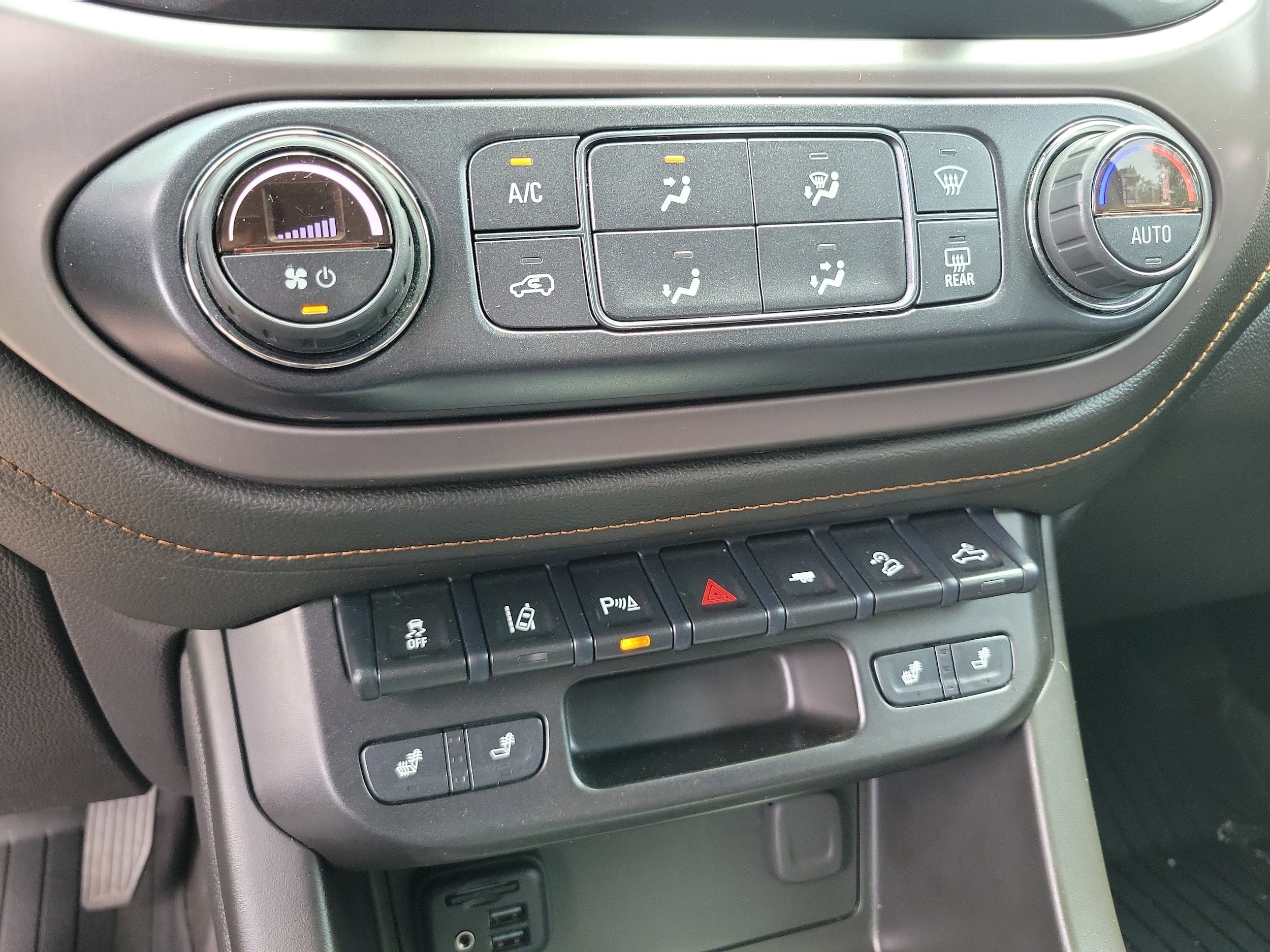 2021 GMC Canyon AT4 - Photo 30