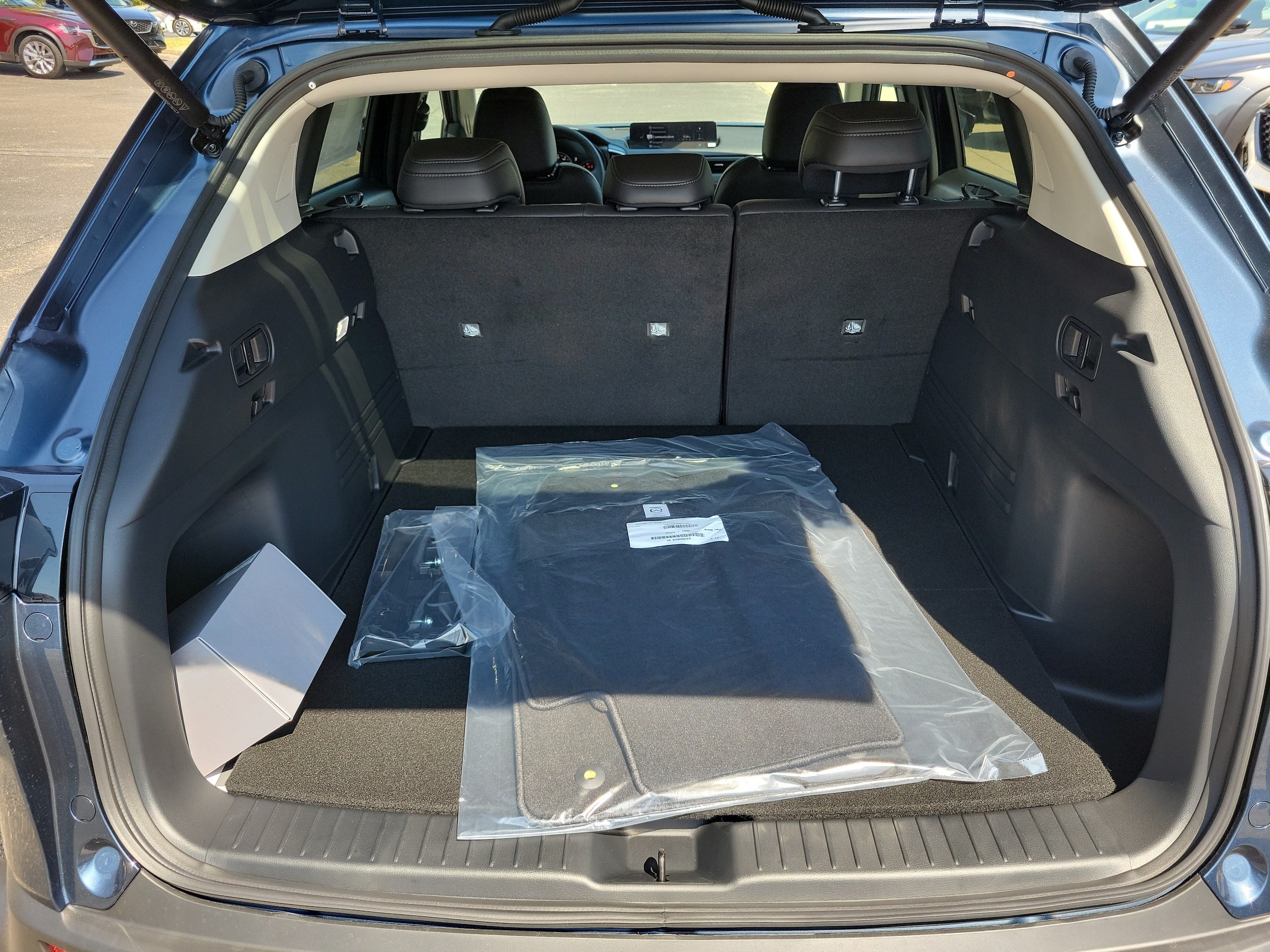 2026 Mazda CX-50 Premium - Photo 7