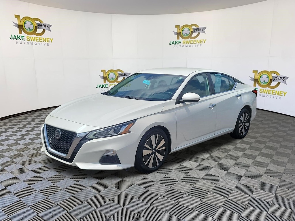 Used 2022 Nissan Altima 2.5 SV Sedan