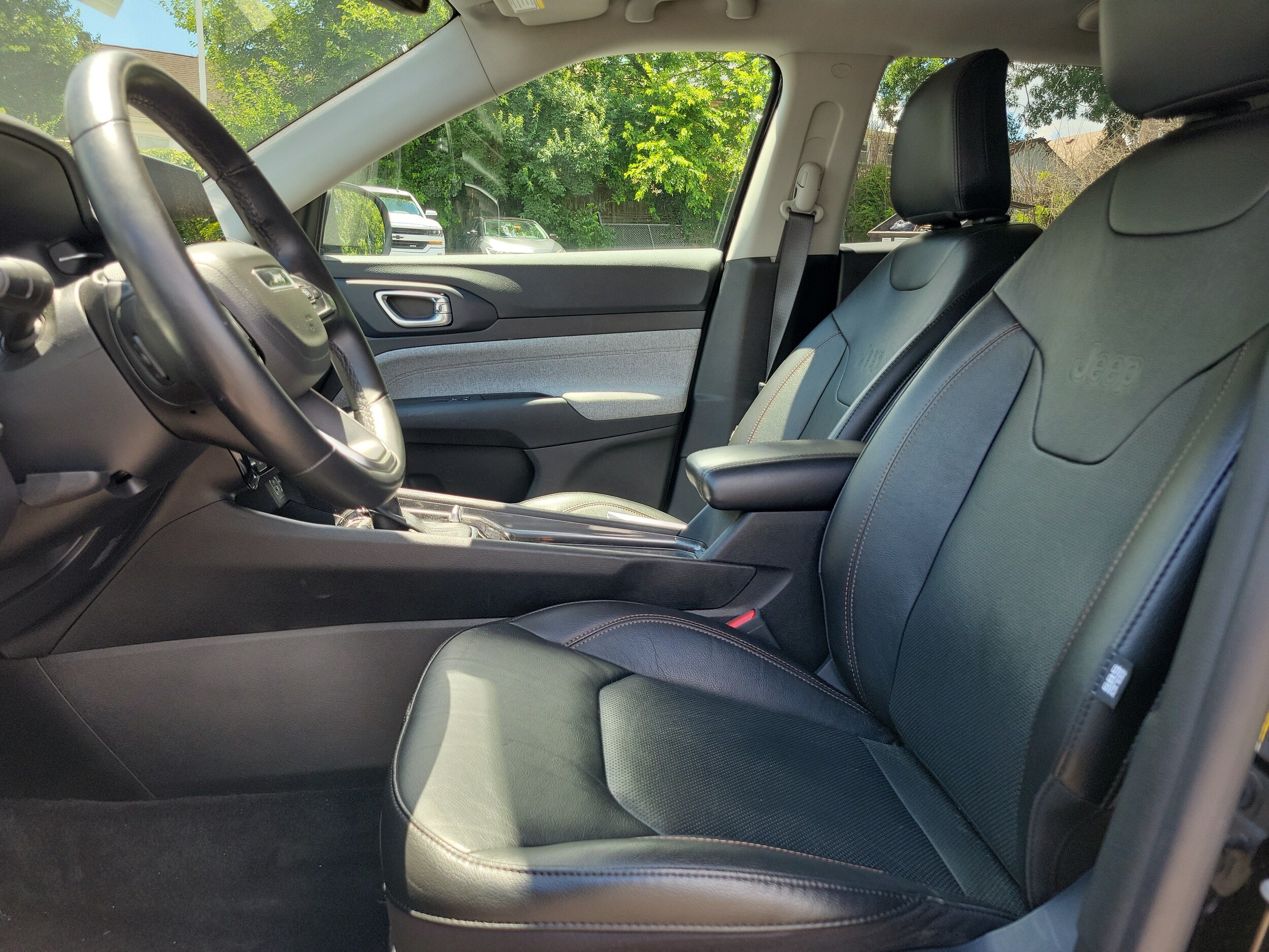 2022 Jeep Compass Latitude Lux - Photo 18