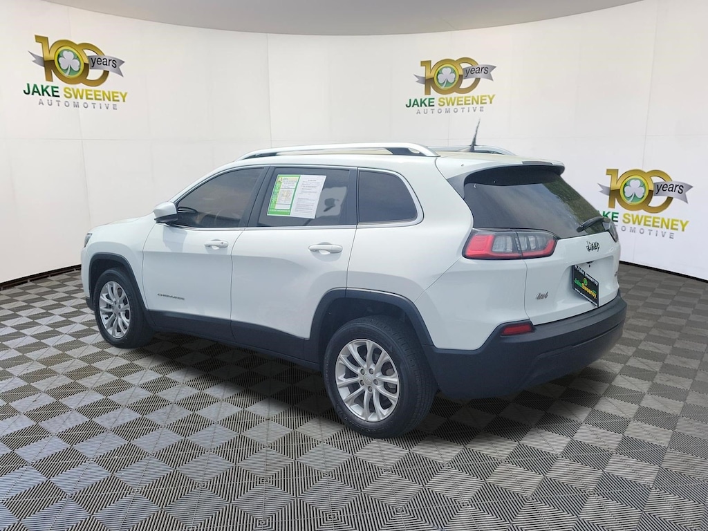Used 2019 Jeep Cherokee Latitude SUV