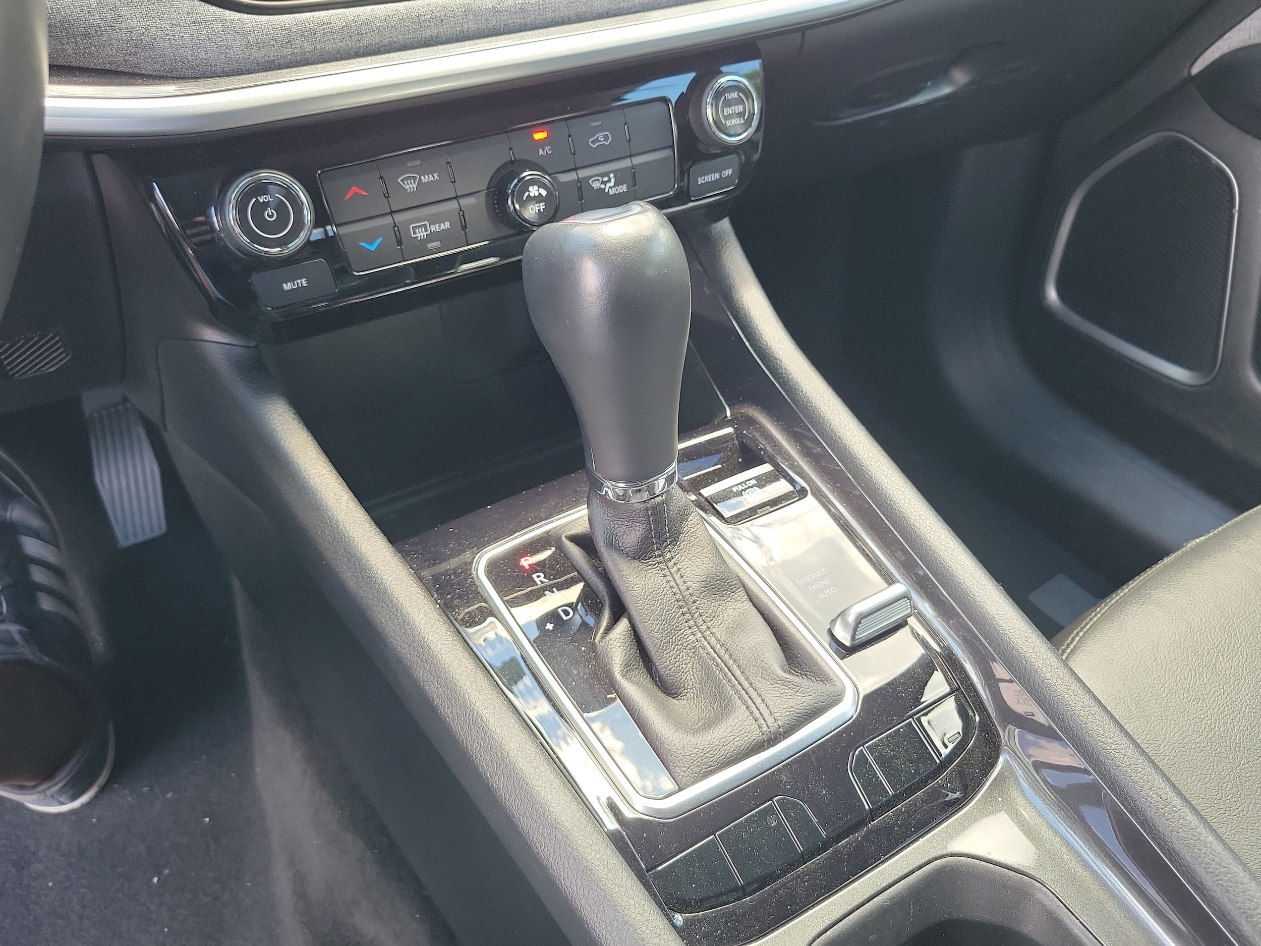 2022 Jeep Compass Latitude Lux - Photo 32