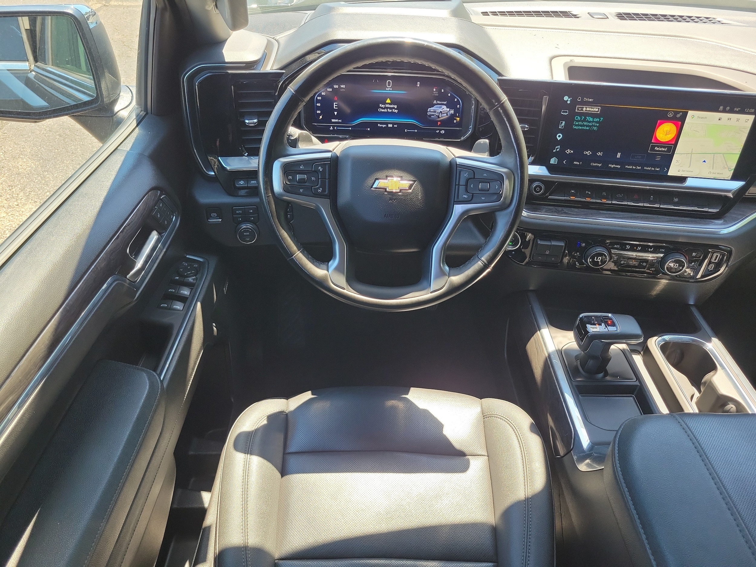 2025 Chevrolet Silverado 1500 LTZ - Photo 12