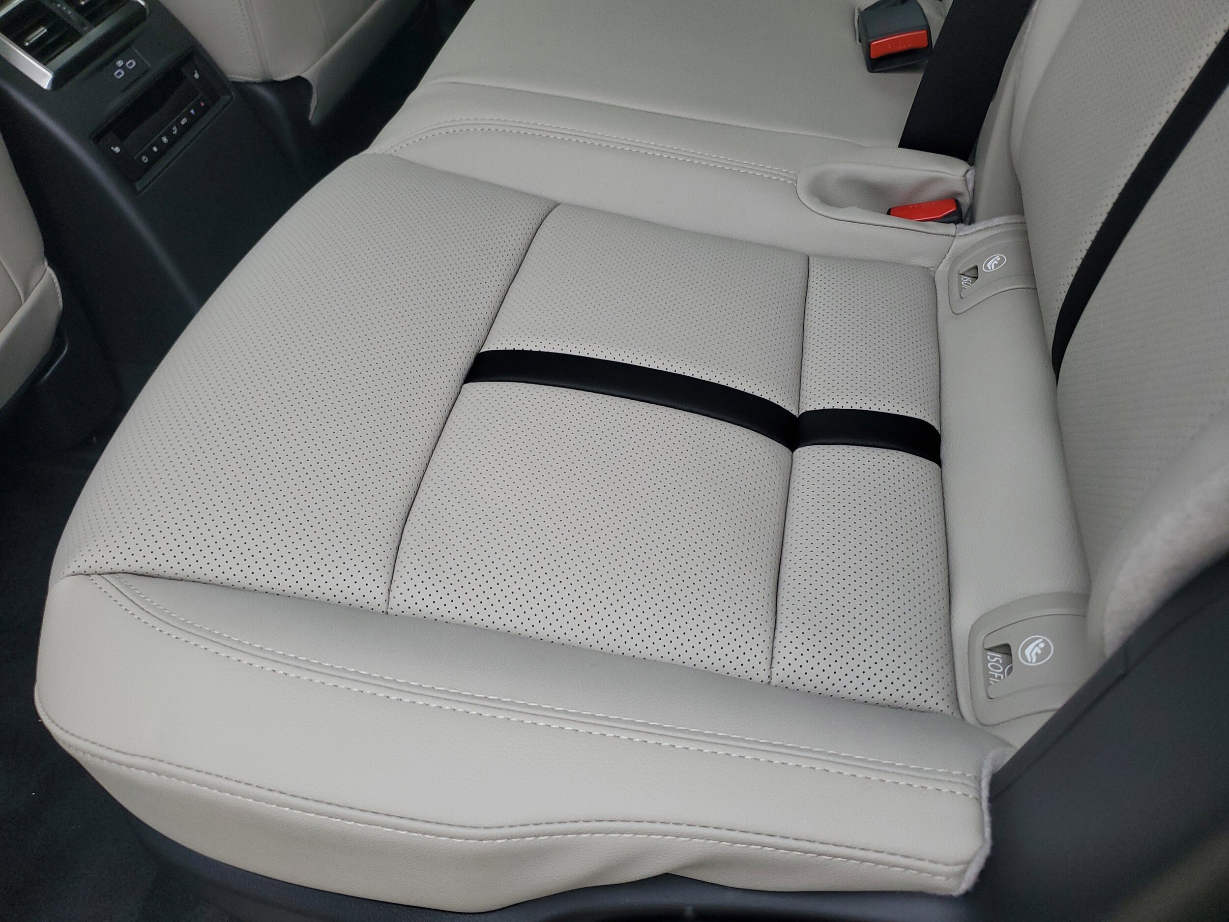 2026 Mazda CX-70 Preferred Package - Photo 11