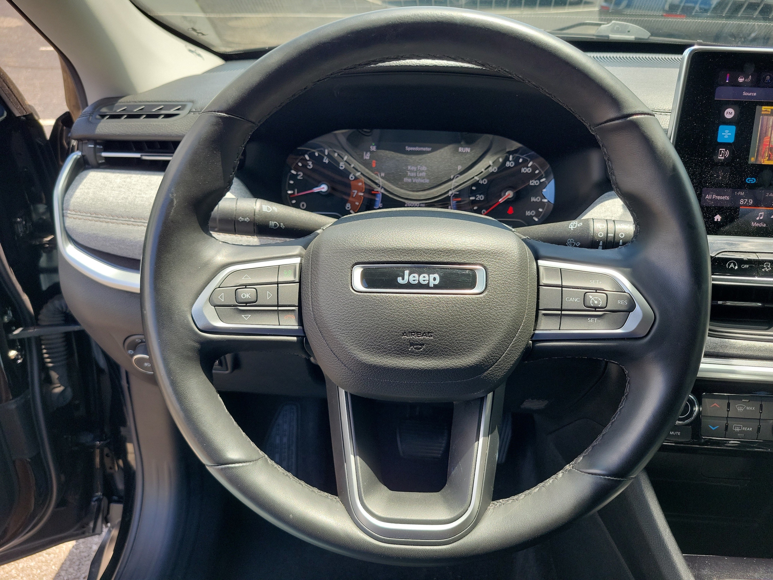 2022 Jeep Compass Latitude Lux - Photo 23