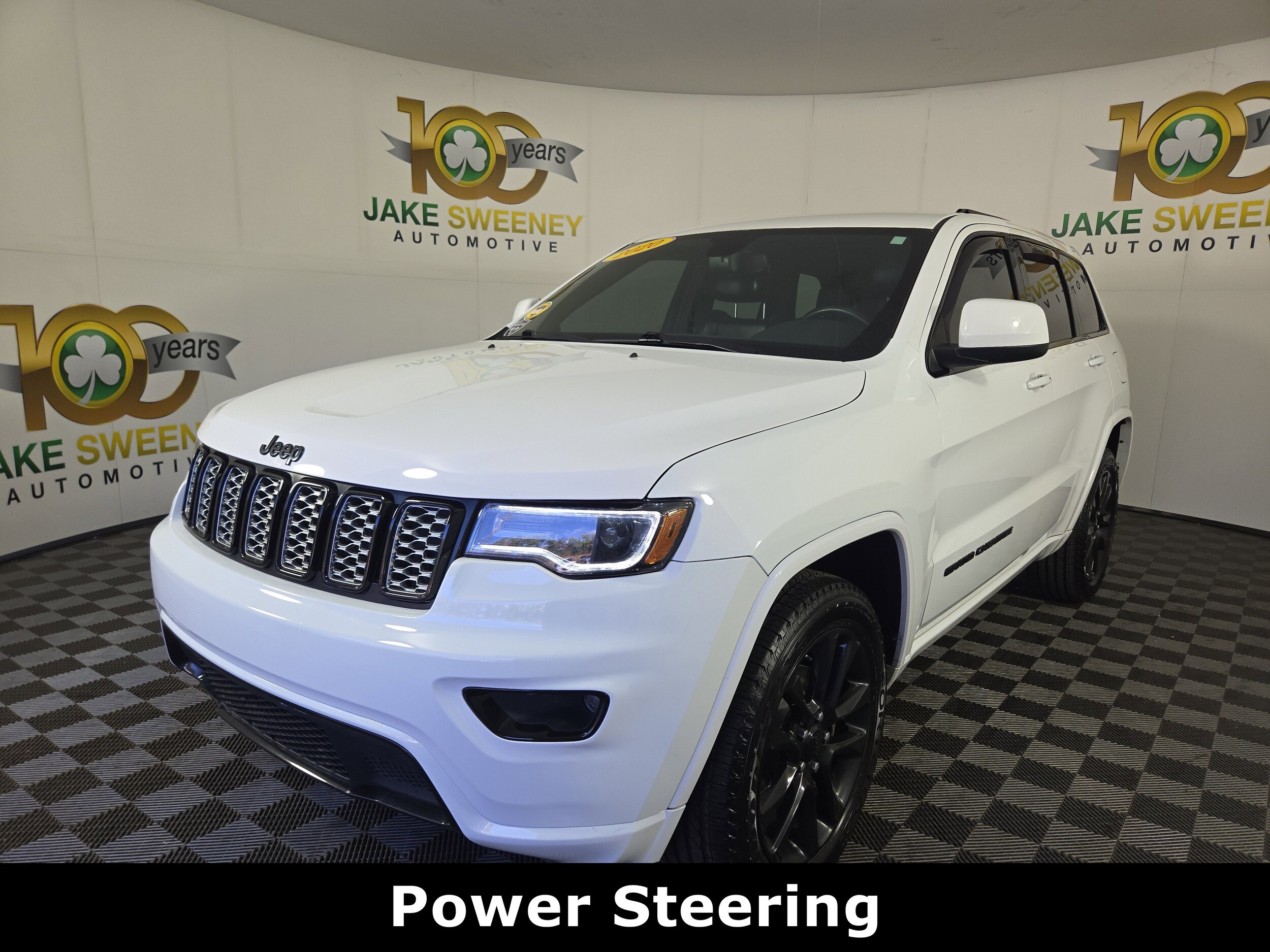 2020 Jeep Grand Cherokee Altitude photo 3