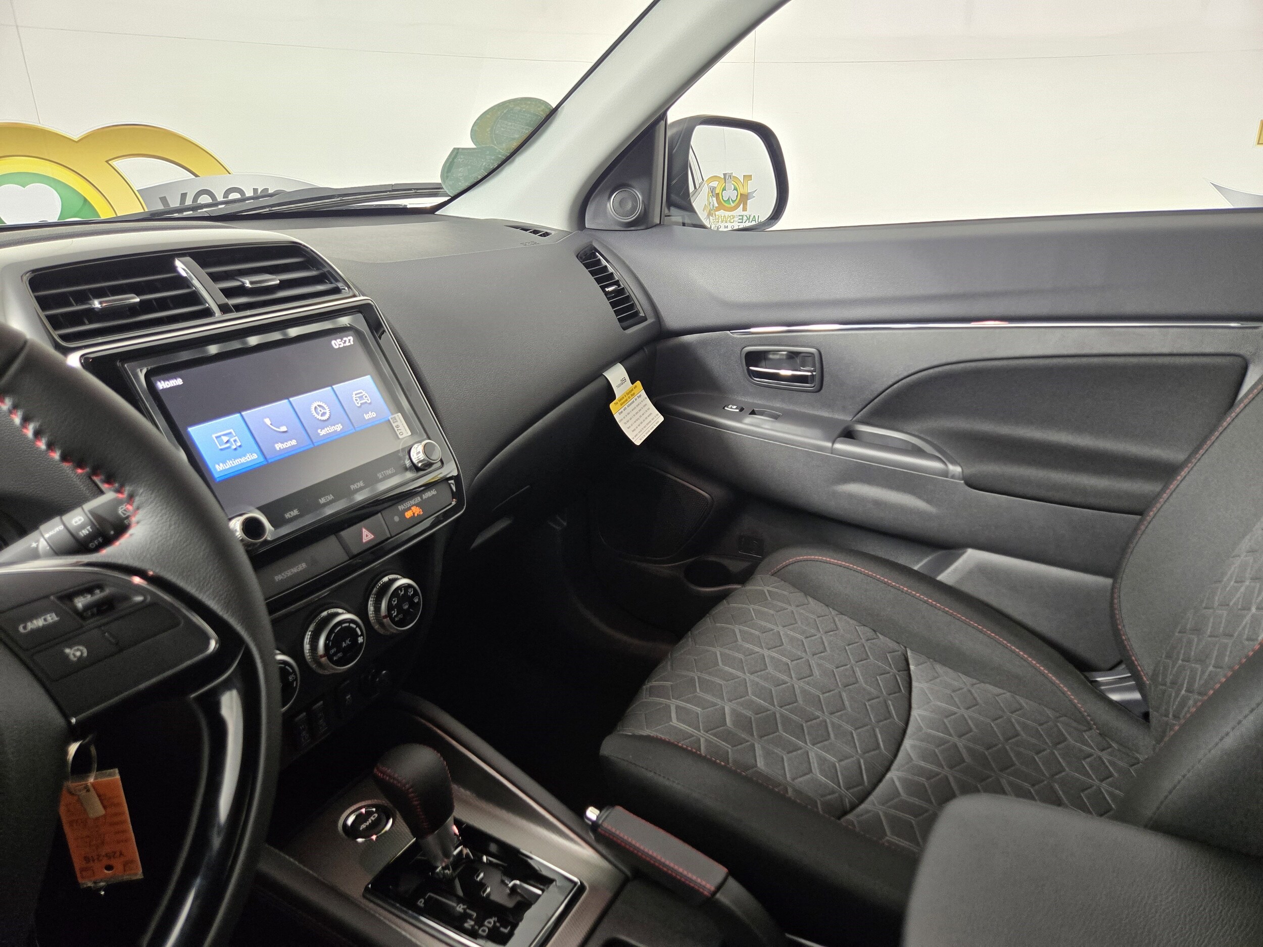 2025 Mitsubishi Outlander Sport LE - Photo 24