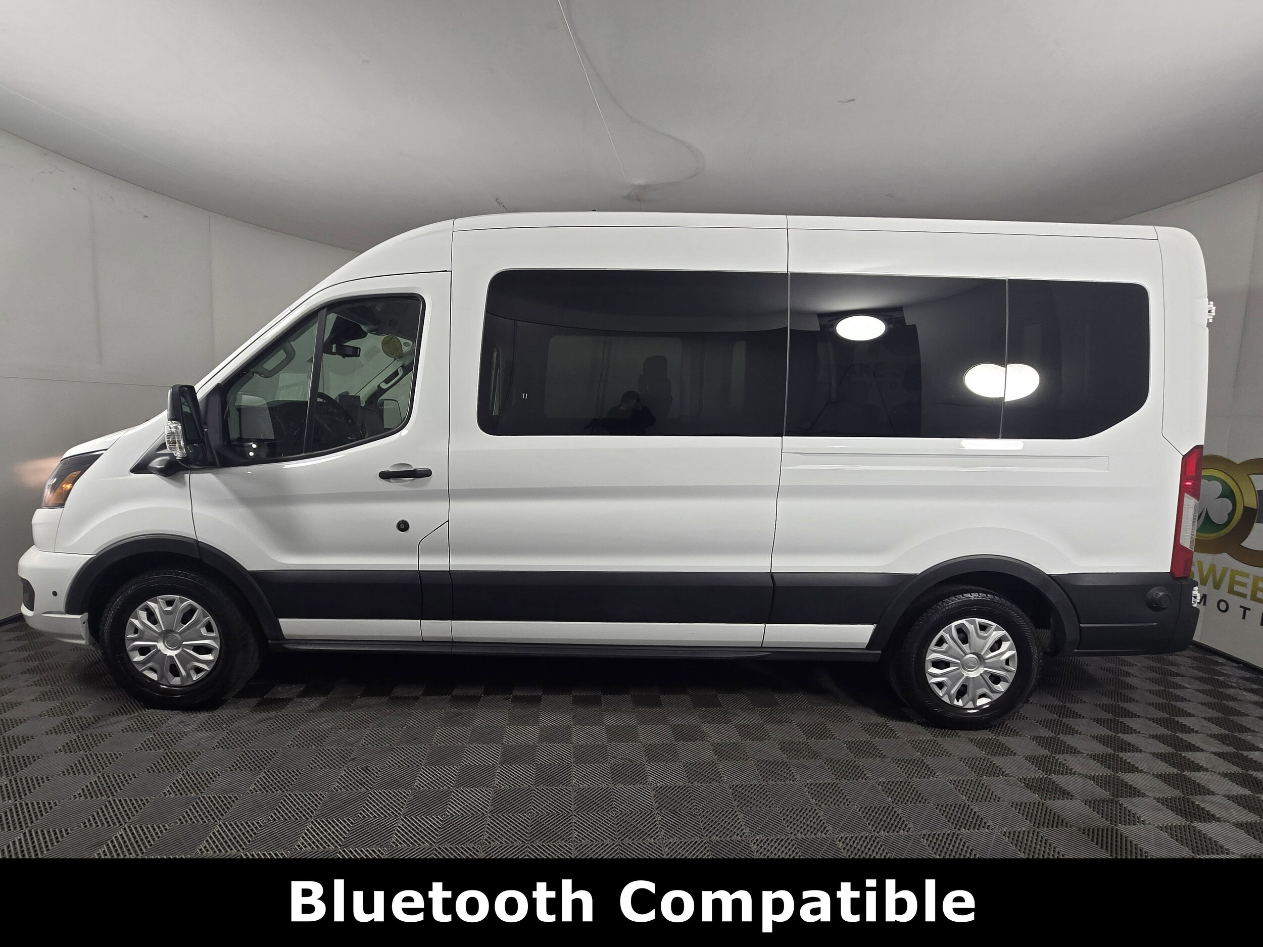 2024 Ford Transit photo 4