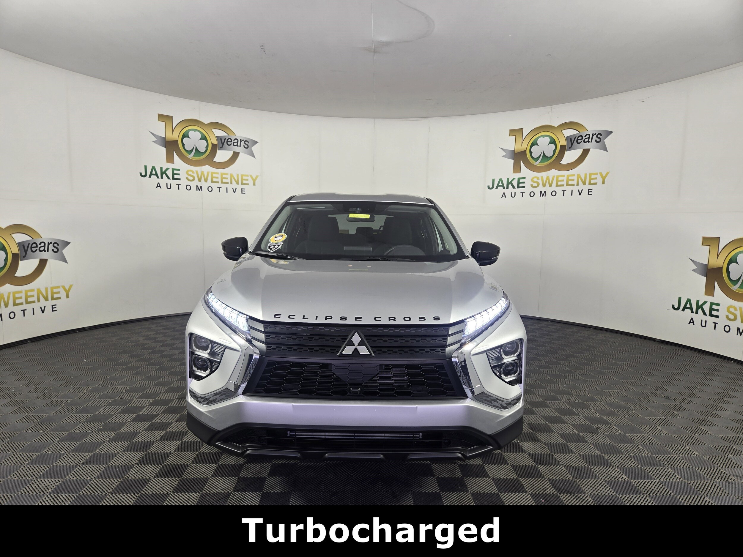 2026 Mitsubishi Eclipse Cross LE photo 2