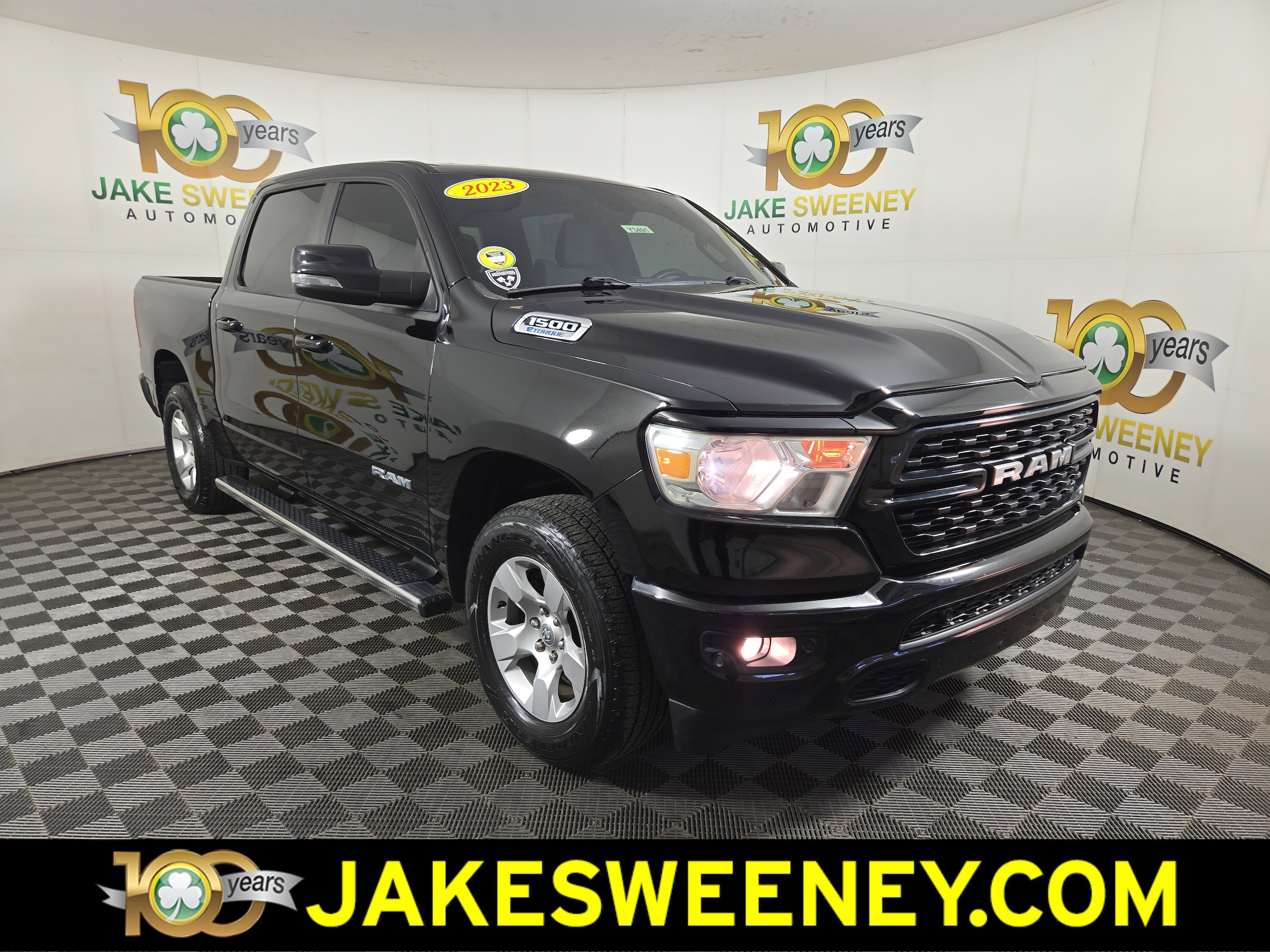 2023 RAM 1500 Big Horn/Lone Star 4x4 Crew Cab 5'7's photo