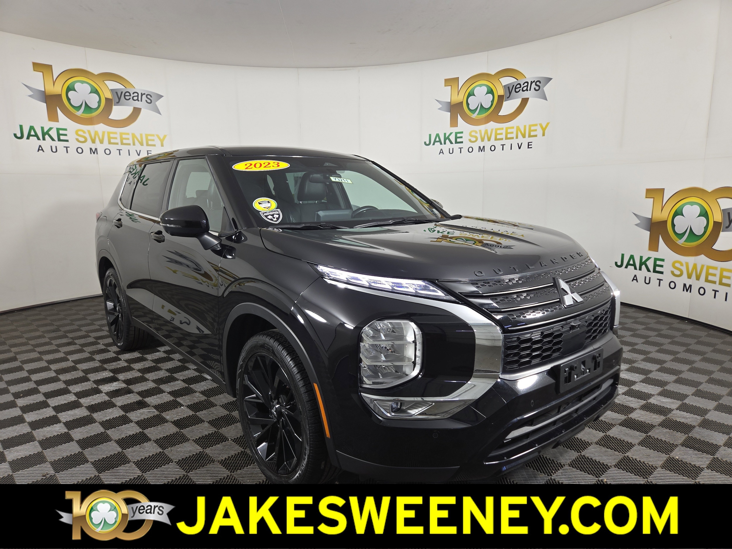 2023 Mitsubishi Outlander SE Black Edition's photo