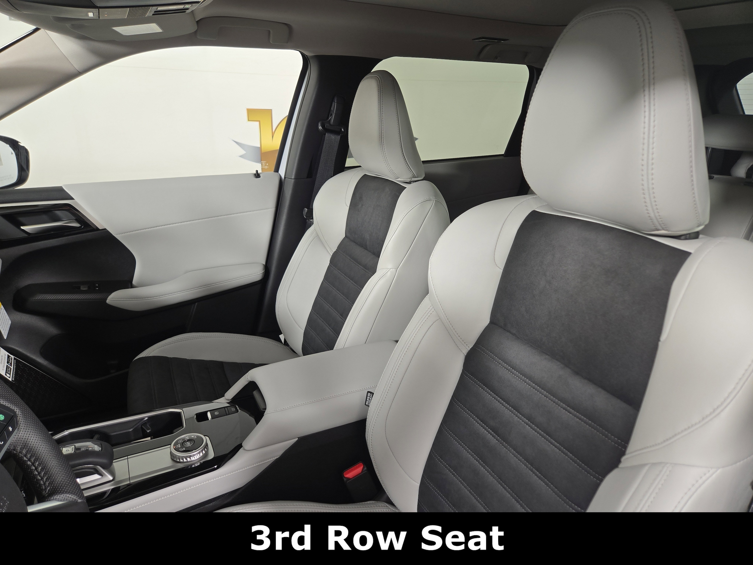2026 Mitsubishi Outlander SE - Photo 12