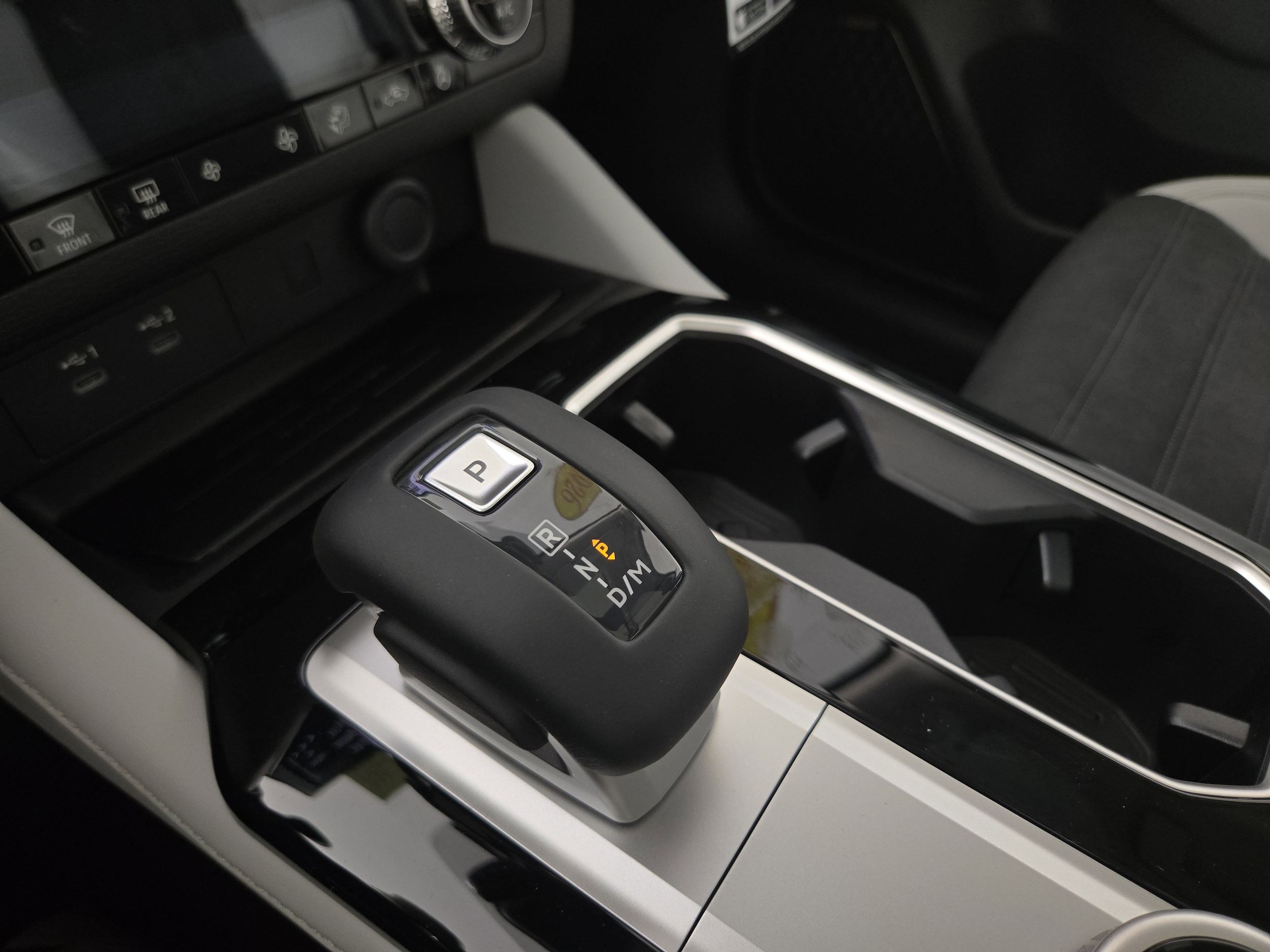 2026 Mitsubishi Outlander SE - Photo 26